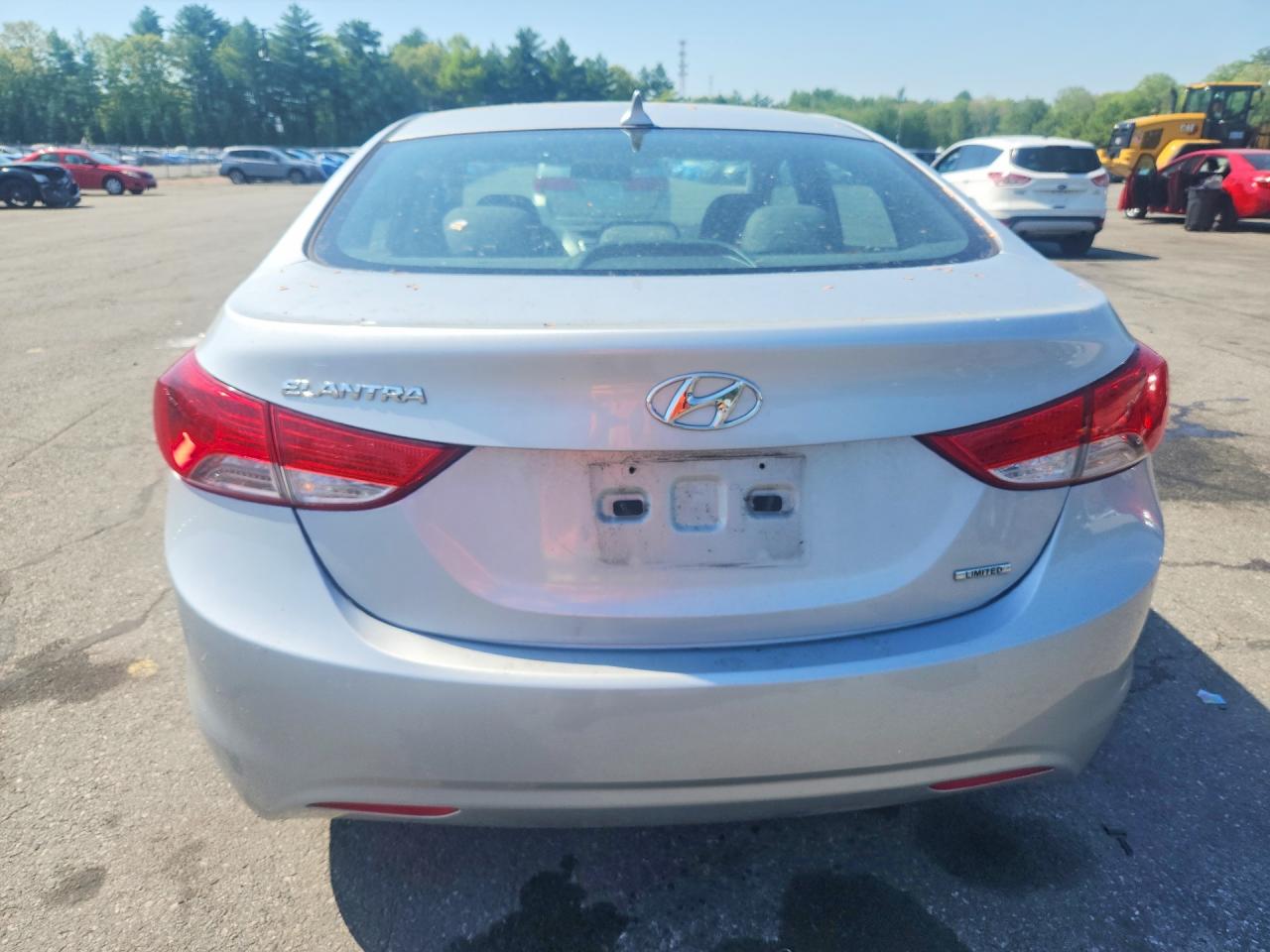 2011 Hyundai Elantra Limited Silver vin: 5NPDH4AE8BH020059