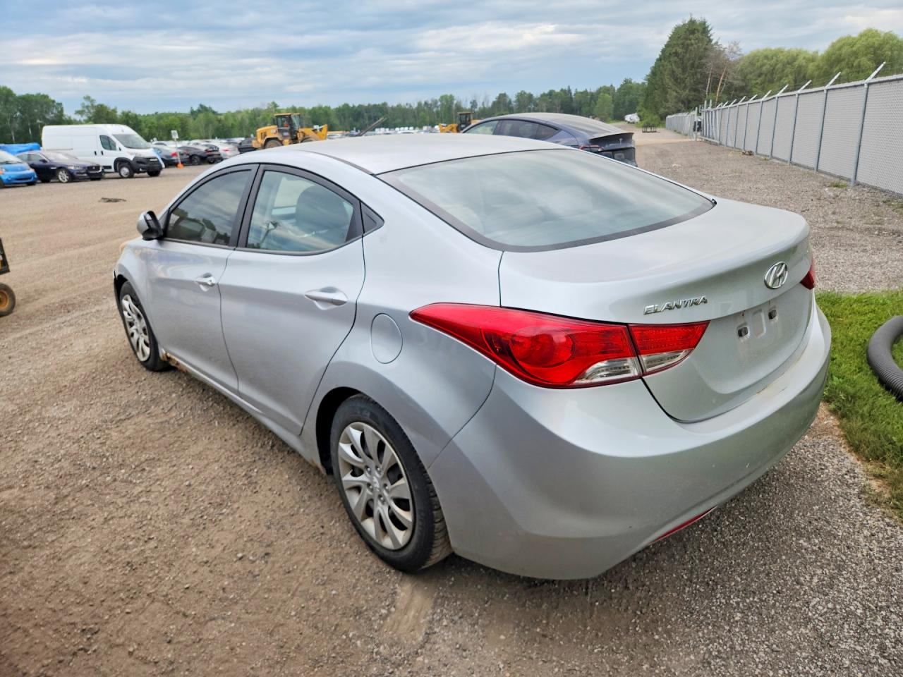2011 Hyundai Elantra Gls Silver vin: 5NPDH4AE8BH040599