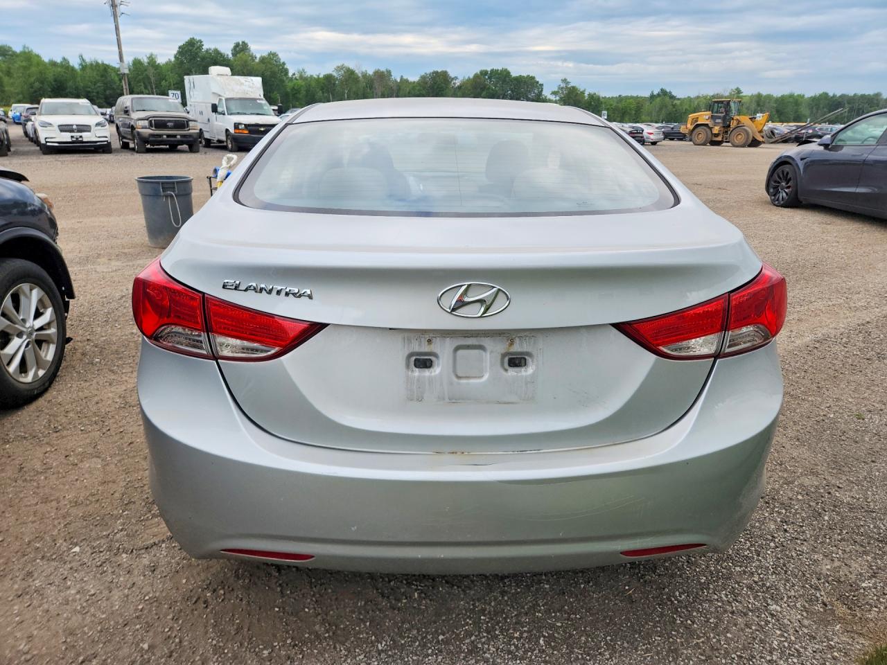 2011 Hyundai Elantra Gls Silver vin: 5NPDH4AE8BH040599