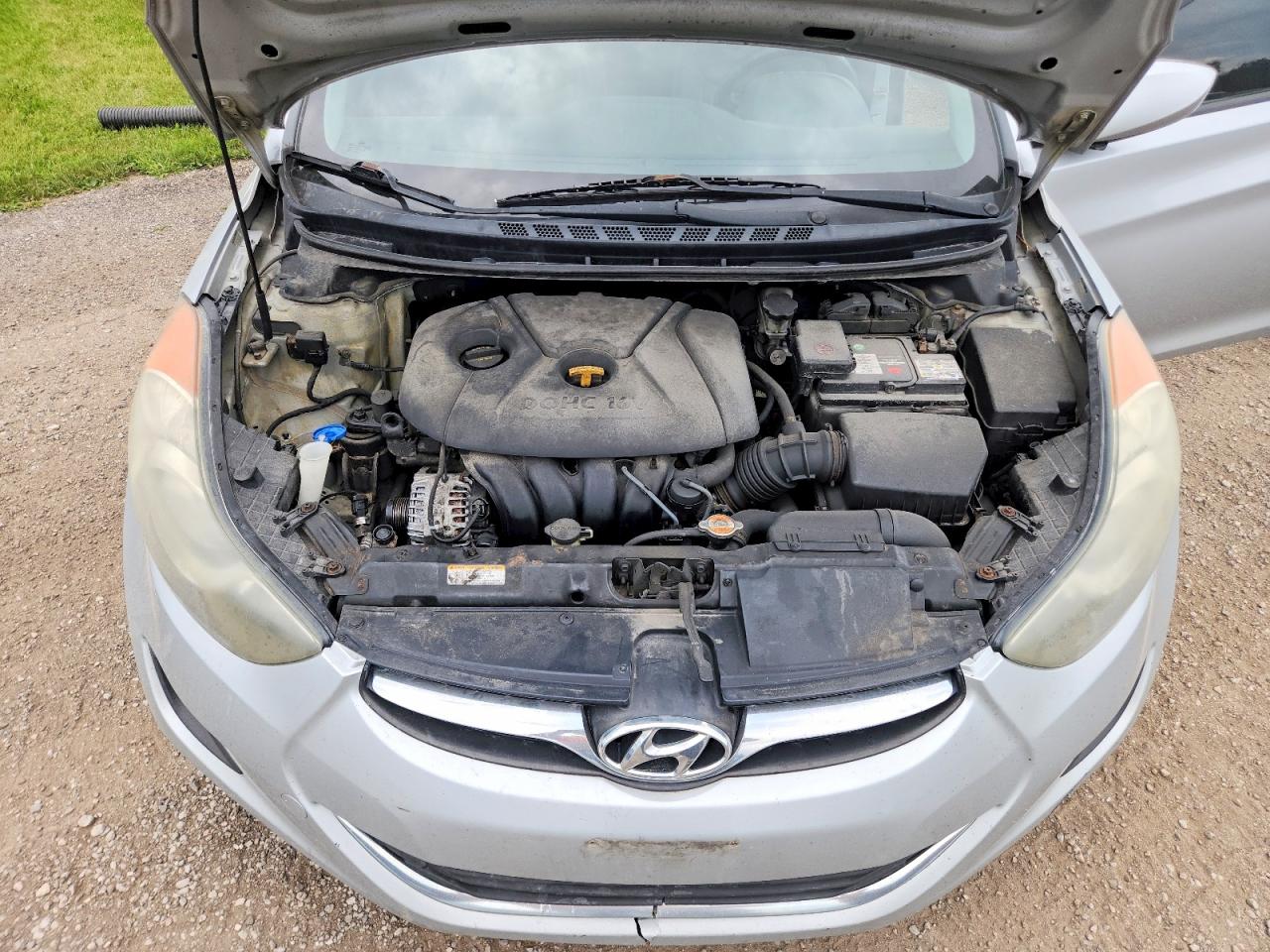 2011 Hyundai Elantra Gls Silver vin: 5NPDH4AE8BH040599