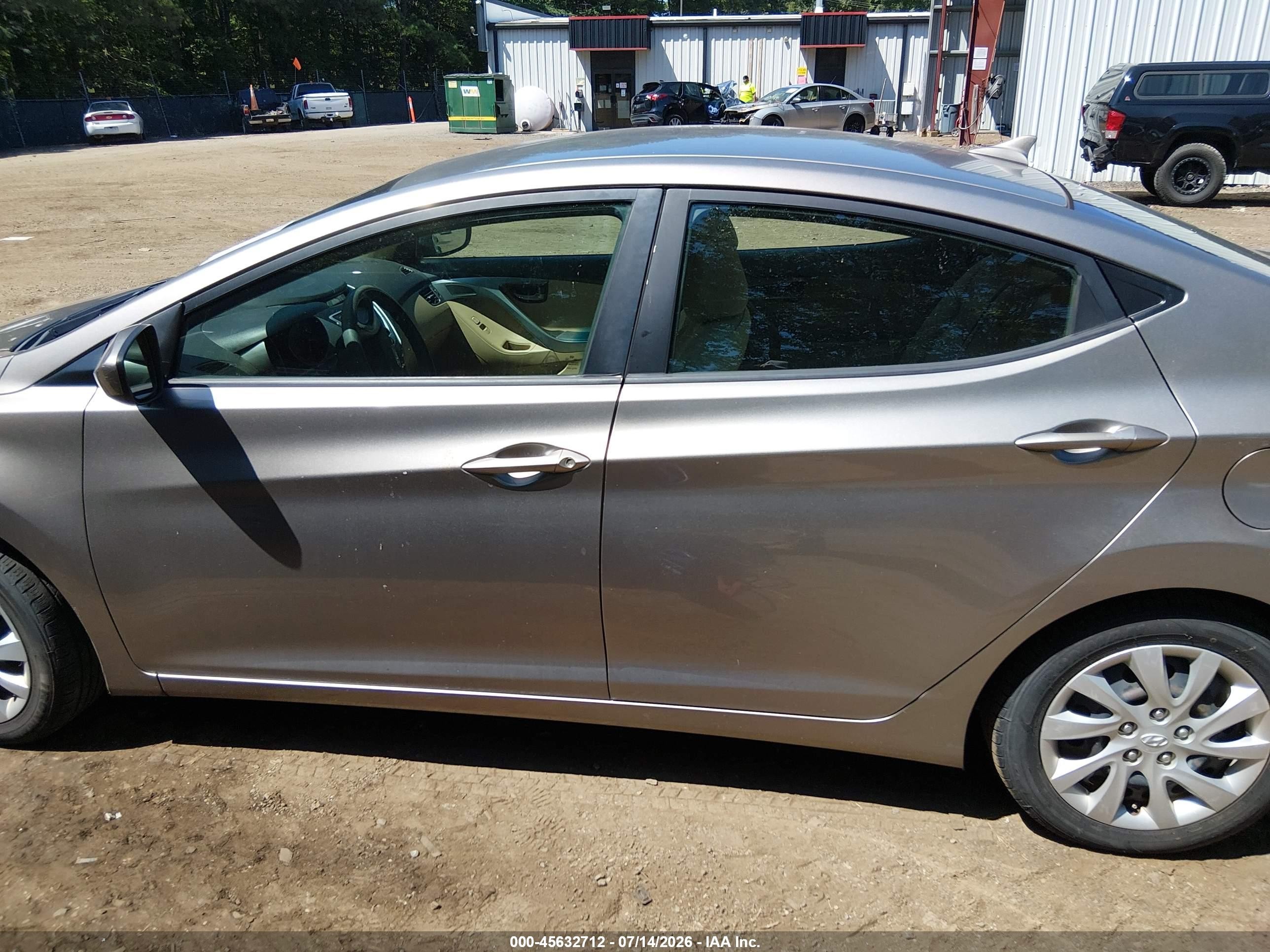 2011 Hyundai Elantra Gls Gold vin: 5NPDH4AE8BH055247