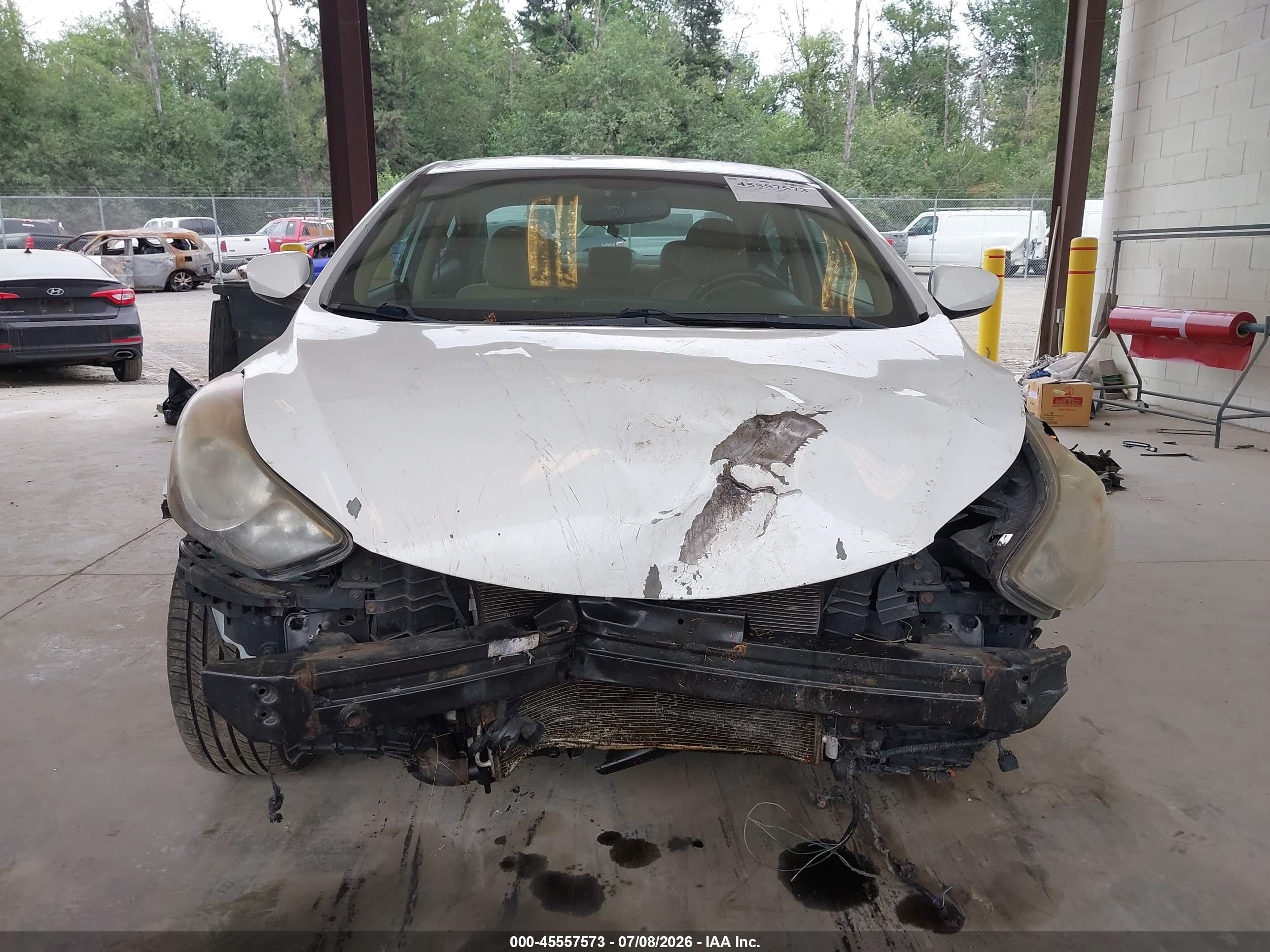2012 Hyundai Elantra Gls Белый vin: 5NPDH4AE8CH064855