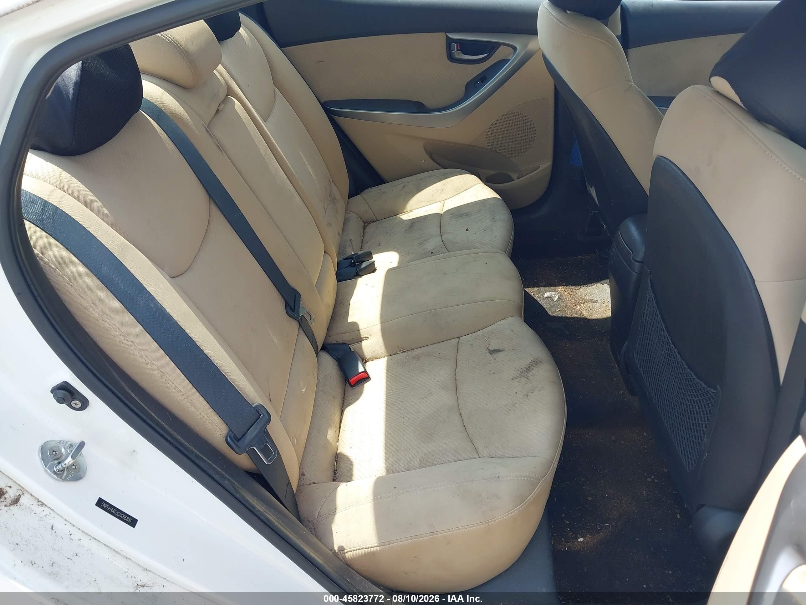 2012 Hyundai Elantra Gls White vin: 5NPDH4AE8CH066881