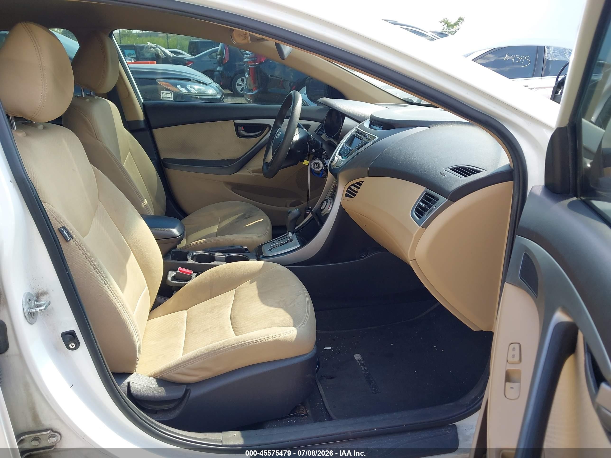 2012 Hyundai Elantra Gls White vin: 5NPDH4AE8CH071076
