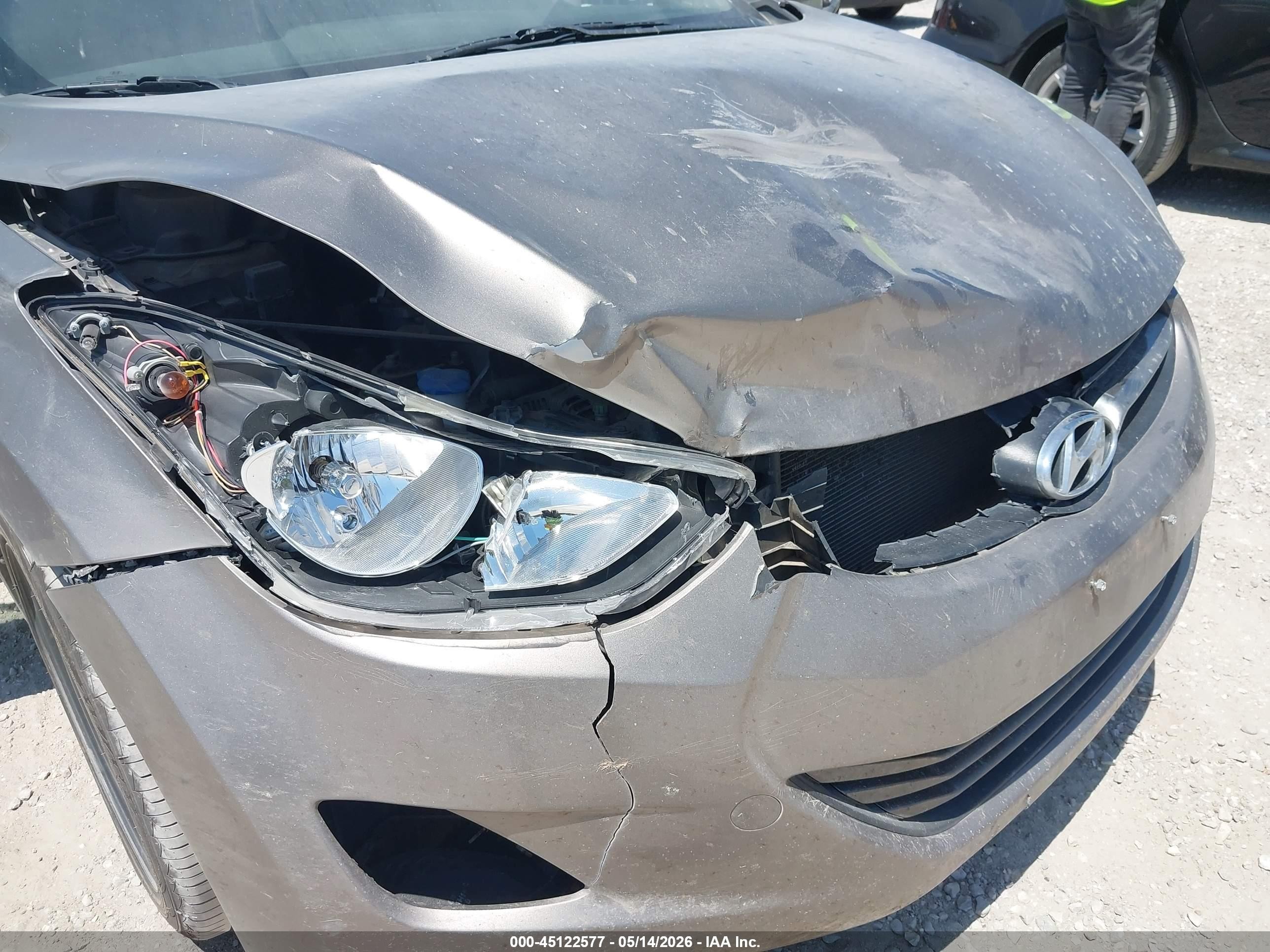 2012 Hyundai Elantra Limited Серебряный vin: 5NPDH4AE8CH107431