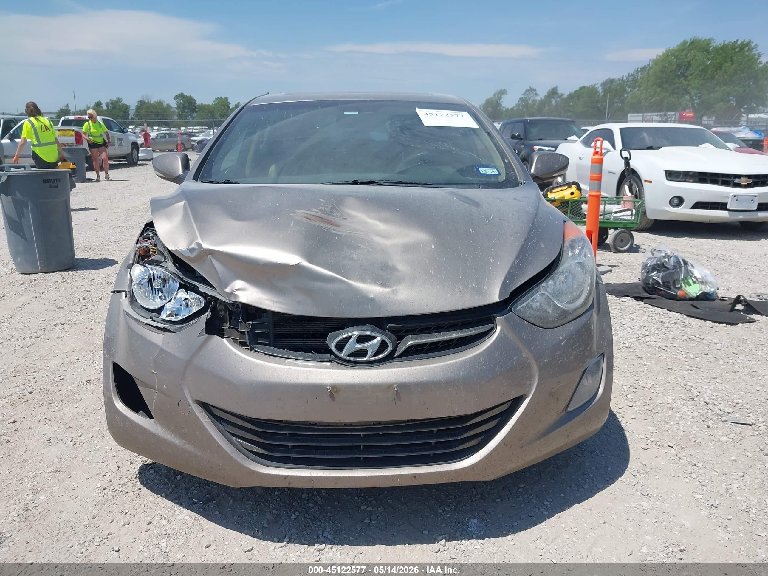 2012 Hyundai Elantra Limited Серебряный vin: 5NPDH4AE8CH107431