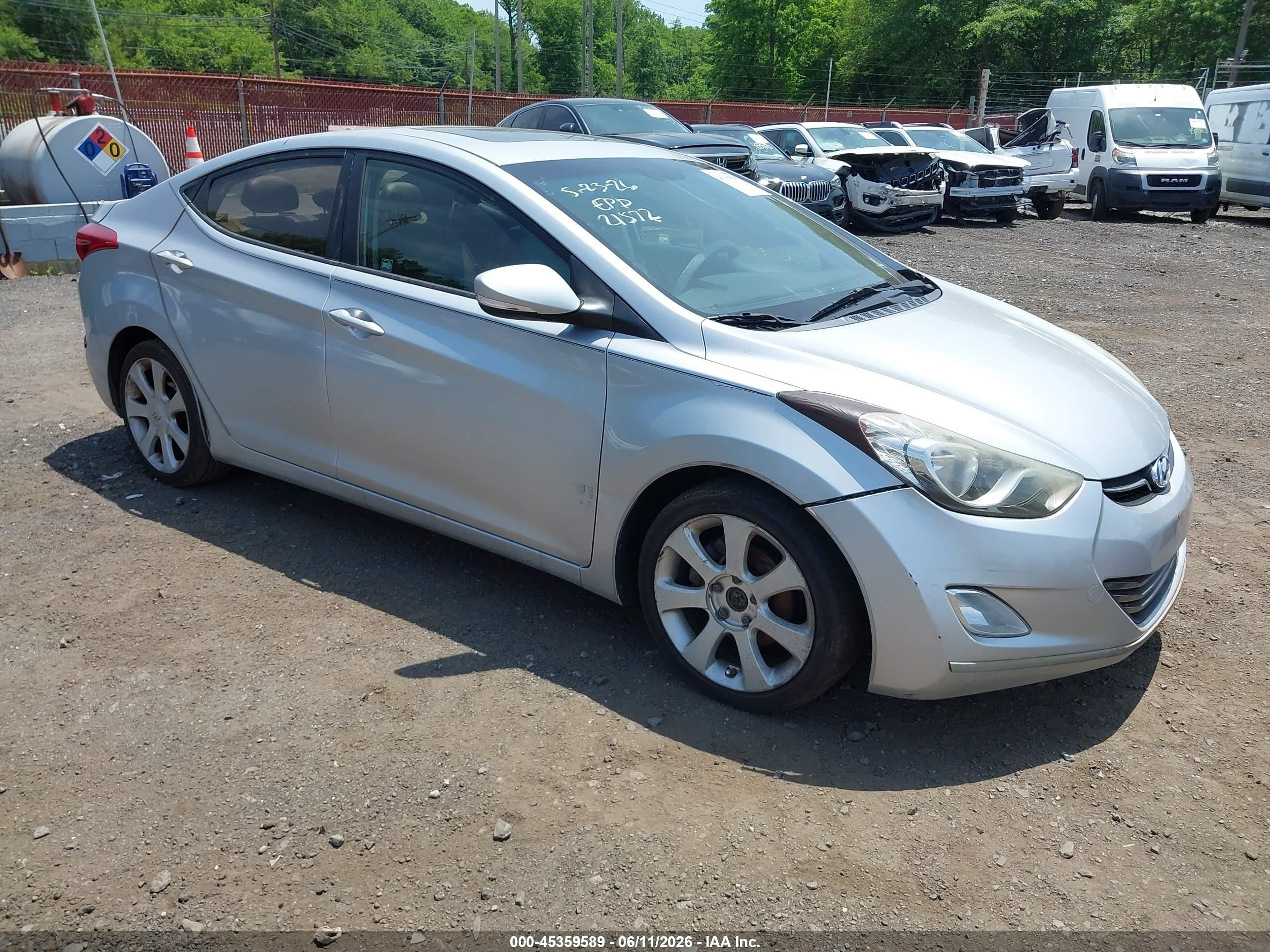 2012 Hyundai Elantra Limited Silver vin: 5NPDH4AE8CH121572