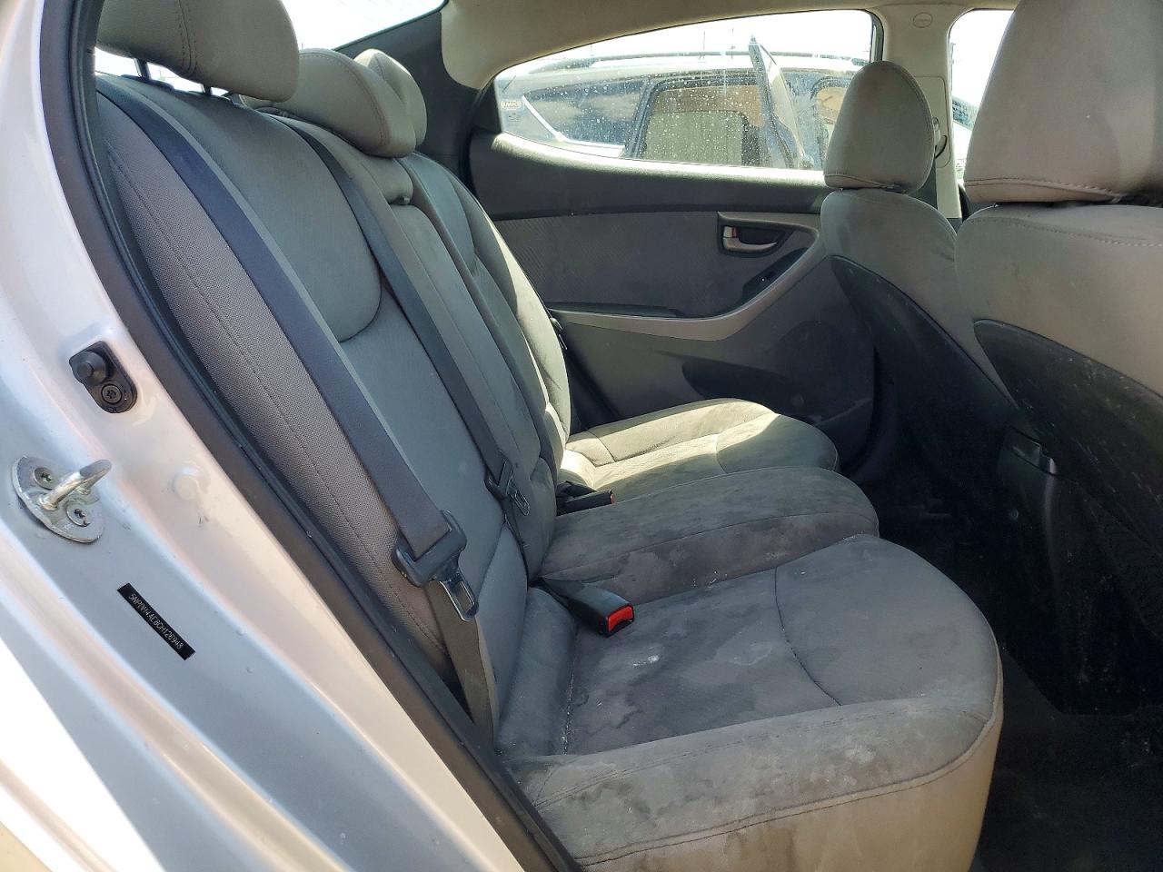 2012 Hyundai Elantra Gls Silver vin: 5NPDH4AE8CH126948