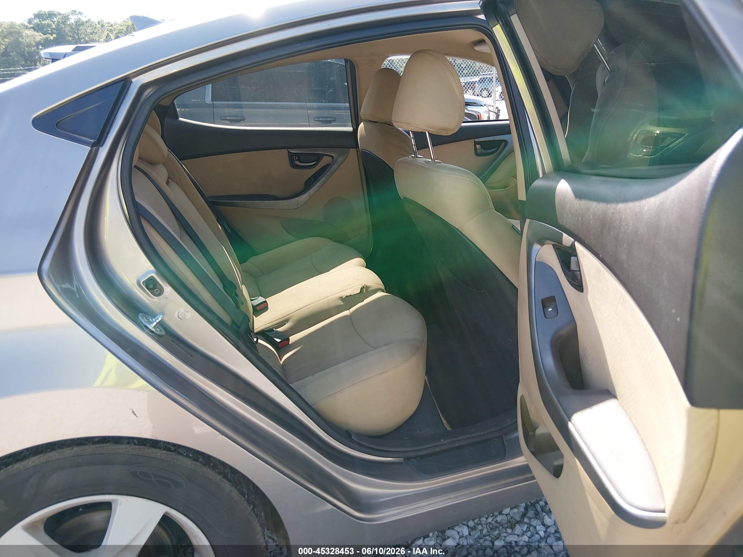 2012 Hyundai Elantra Gls Gold vin: 5NPDH4AE8CH127100