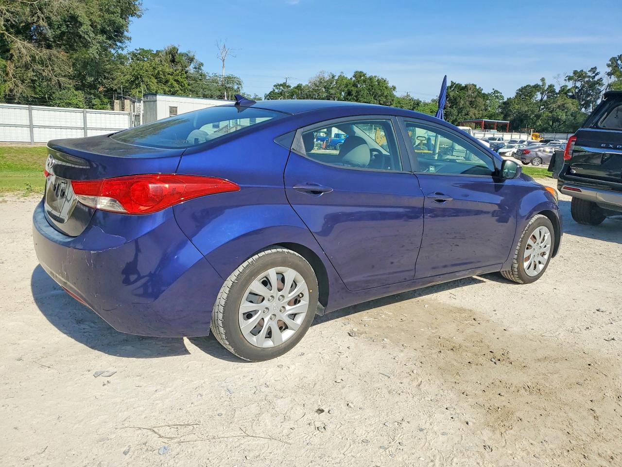 2012 Hyundai Elantra Gls Blue vin: 5NPDH4AE8CH128733