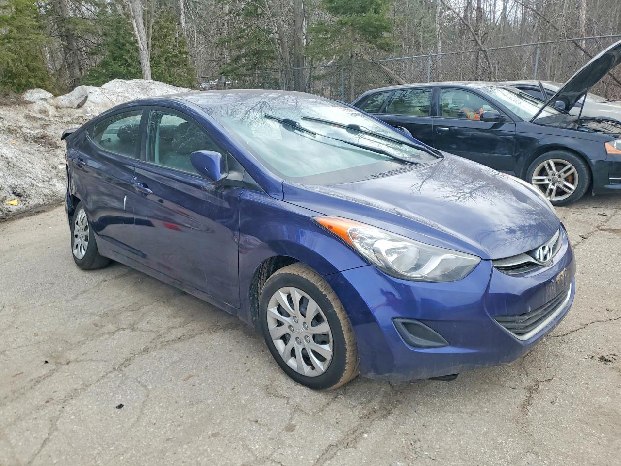 2012 Hyundai Elantra Gls Blue vin: 5NPDH4AE8CH132944