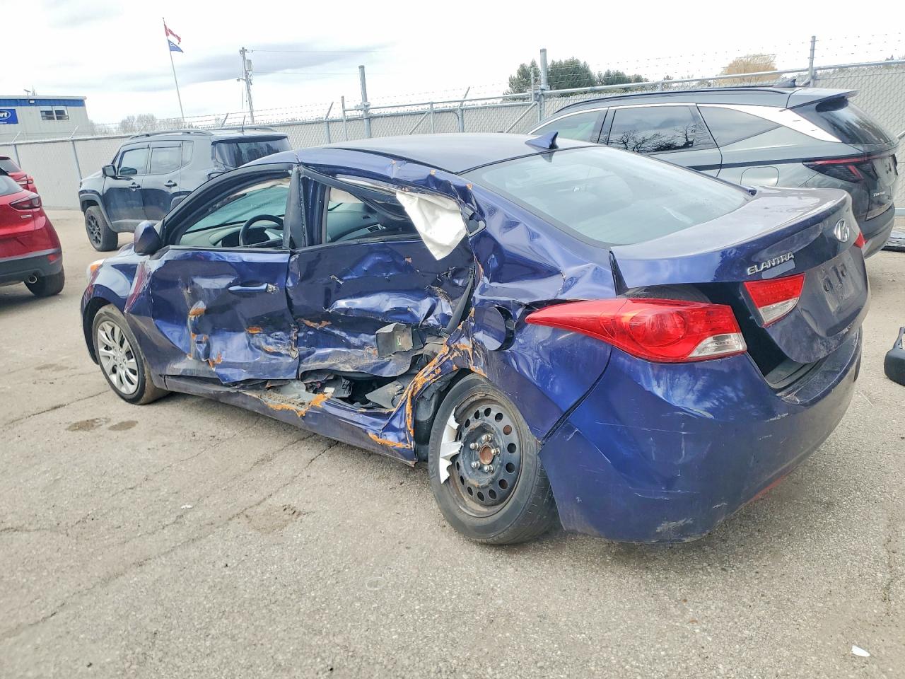 2012 Hyundai Elantra Gls Blue vin: 5NPDH4AE8CH132944