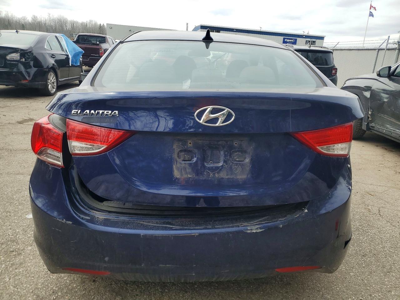 2012 Hyundai Elantra Gls Blue vin: 5NPDH4AE8CH132944