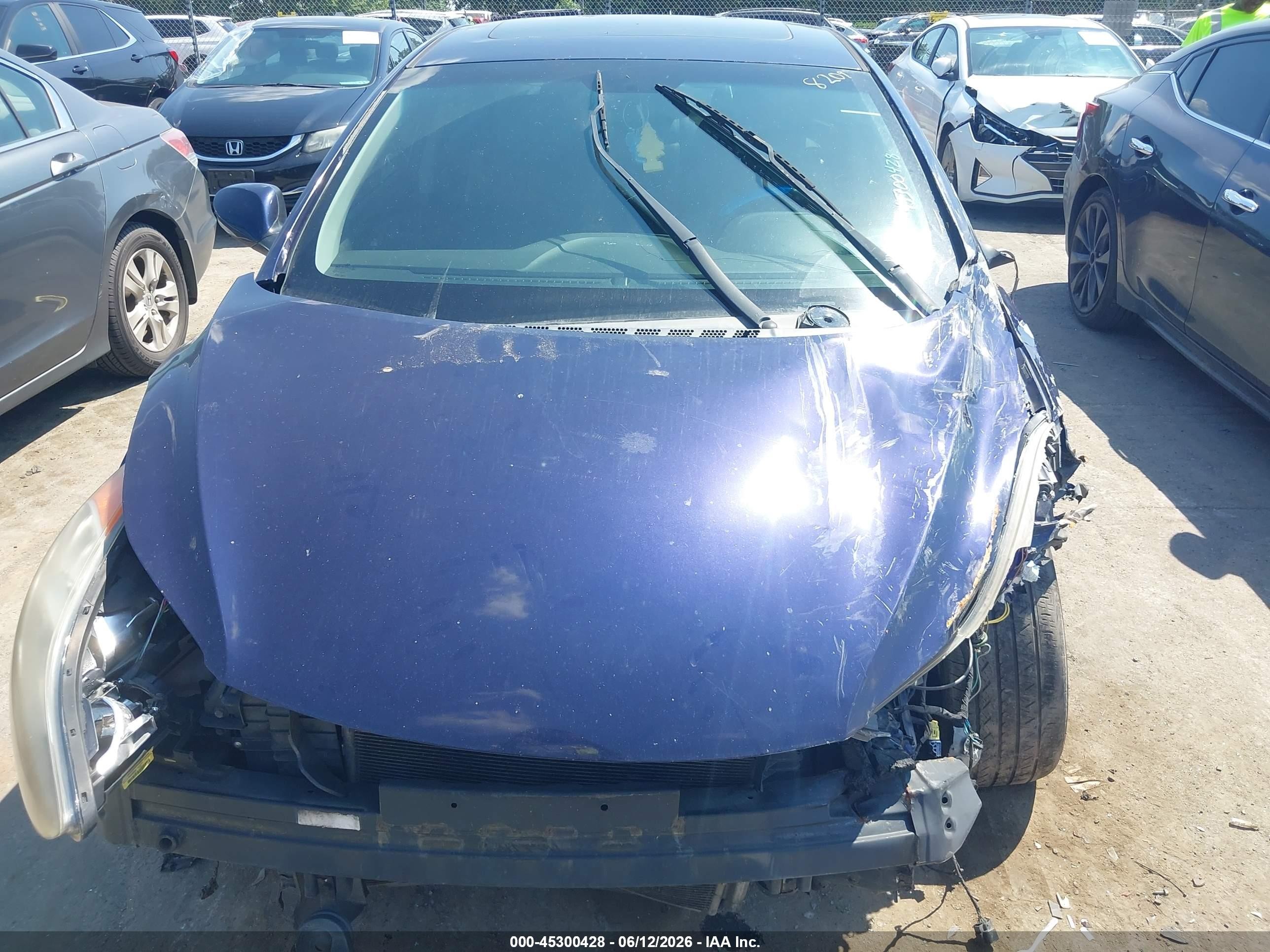 2012 Hyundai Elantra Limited Синий vin: 5NPDH4AE8CH138209