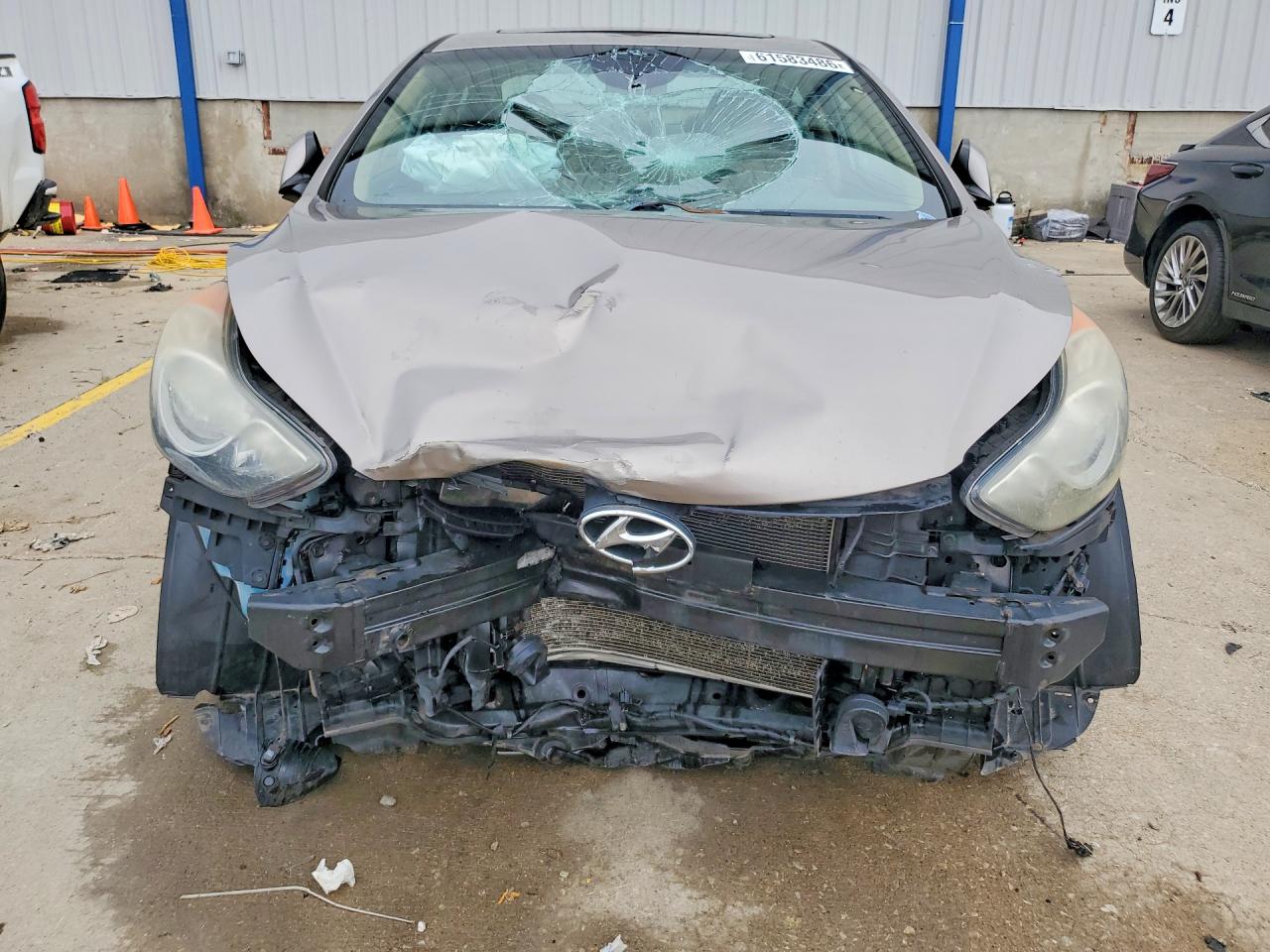 2012 Hyundai Elantra Limited Beige vin: 5NPDH4AE8CH146536