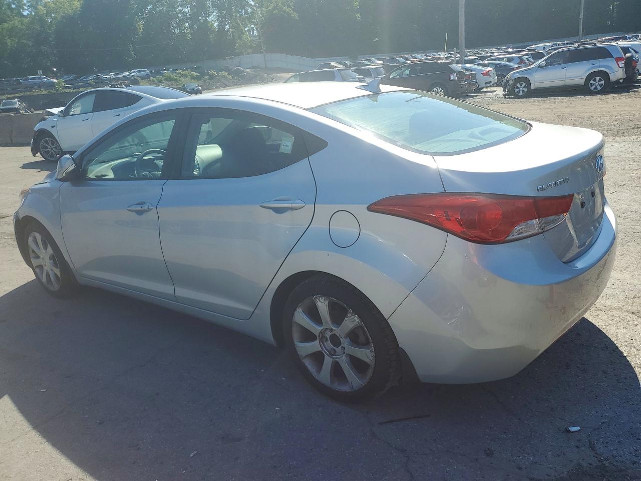 2012 Hyundai Elantra Limited Silver vin: 5NPDH4AE8CH147802