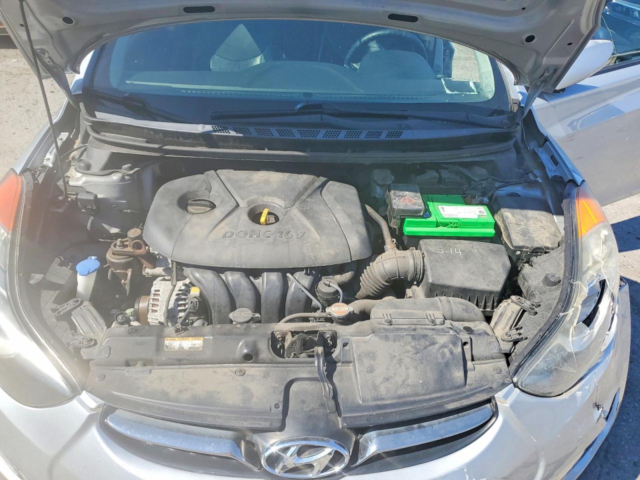 2012 Hyundai Elantra Limited Silver vin: 5NPDH4AE8CH147802