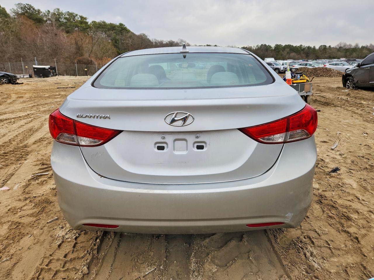 2012 Hyundai Elantra Gls Silver vin: 5NPDH4AE8CH151137