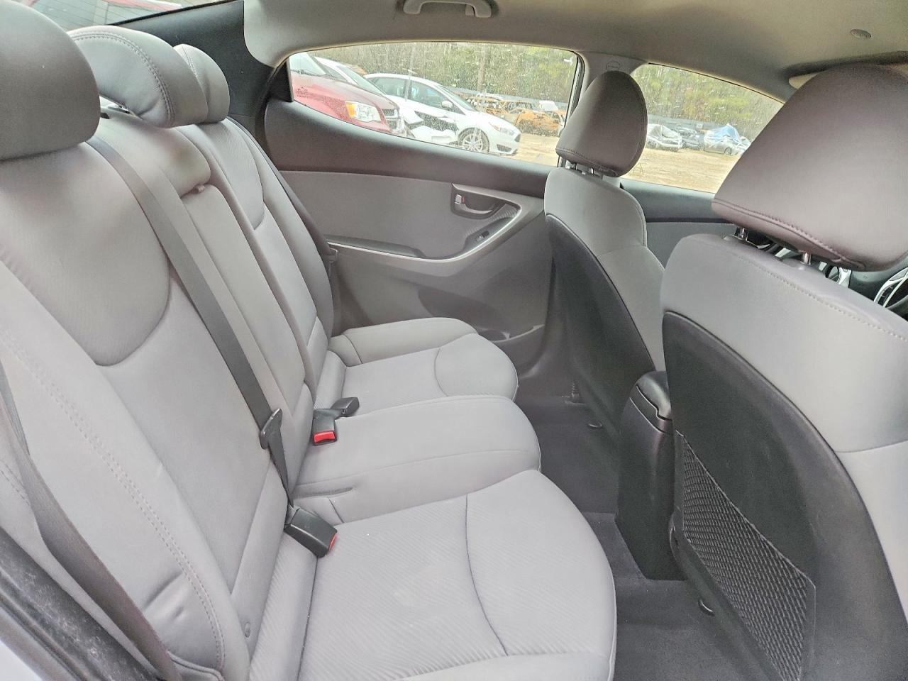 2012 Hyundai Elantra Gls Silver vin: 5NPDH4AE8CH151137