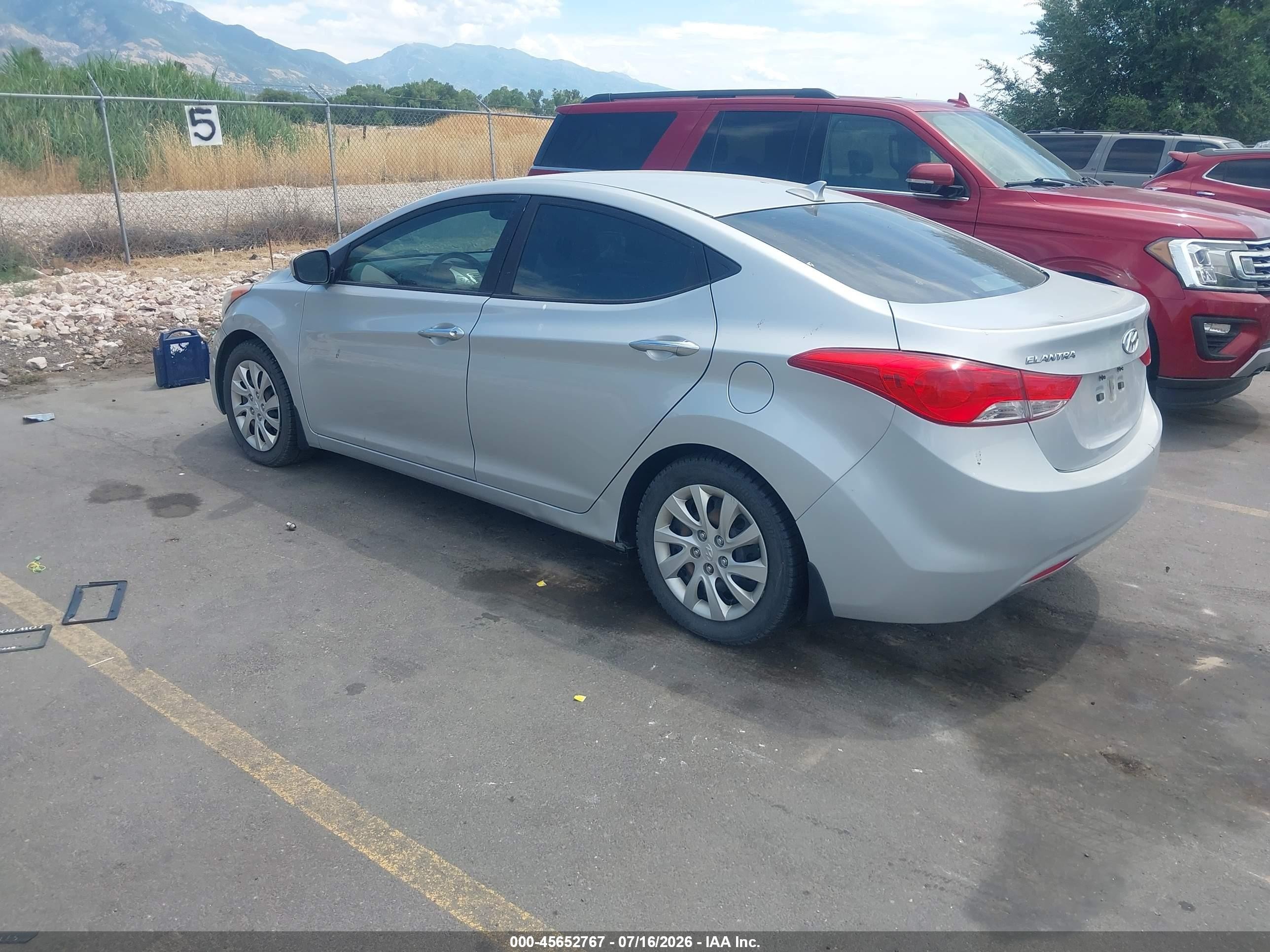 2013 Hyundai Elantra Gls Silver vin: 5NPDH4AE8DH162091