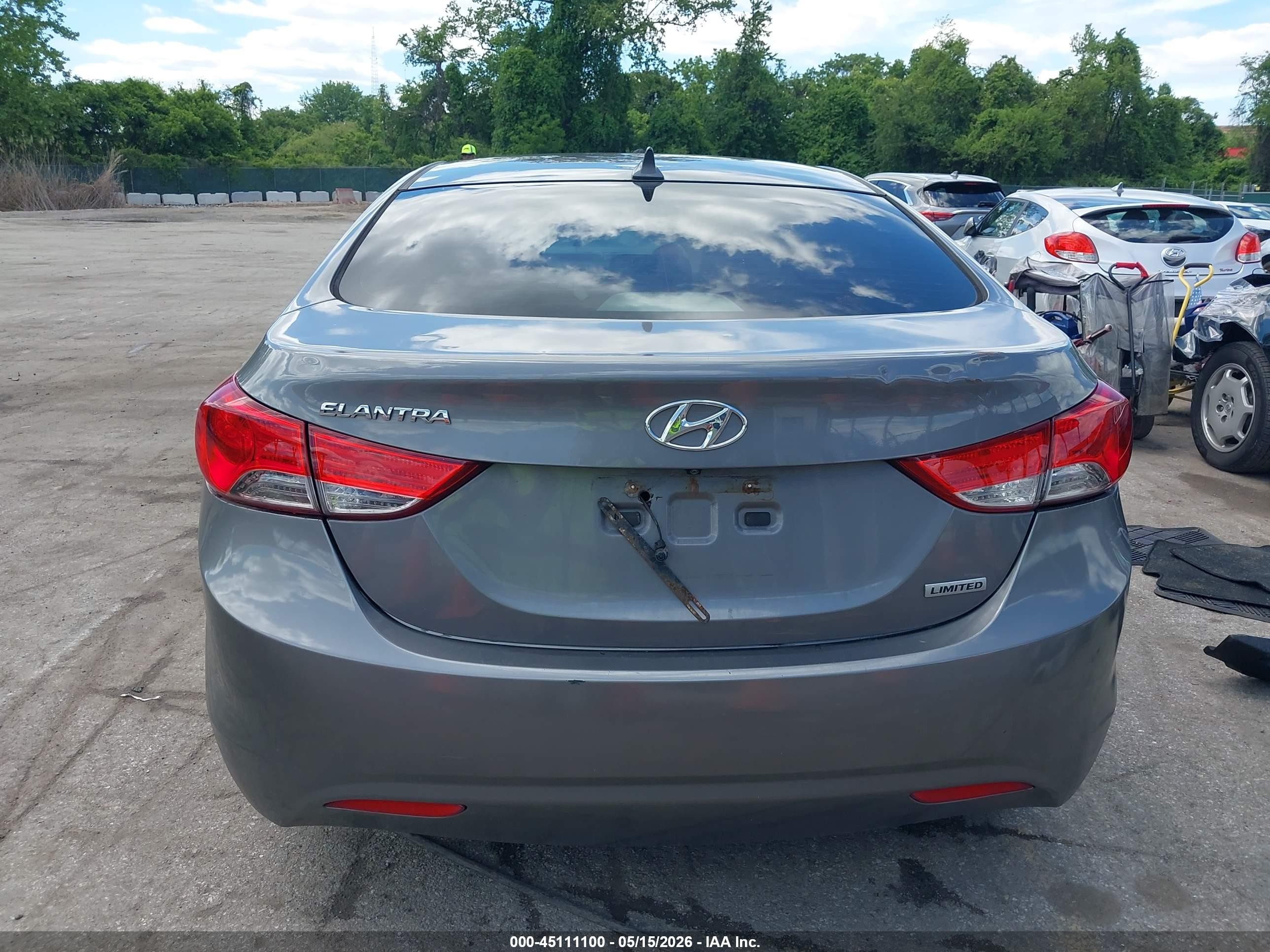 2013 Hyundai Elantra Limited Серый vin: 5NPDH4AE8DH172779