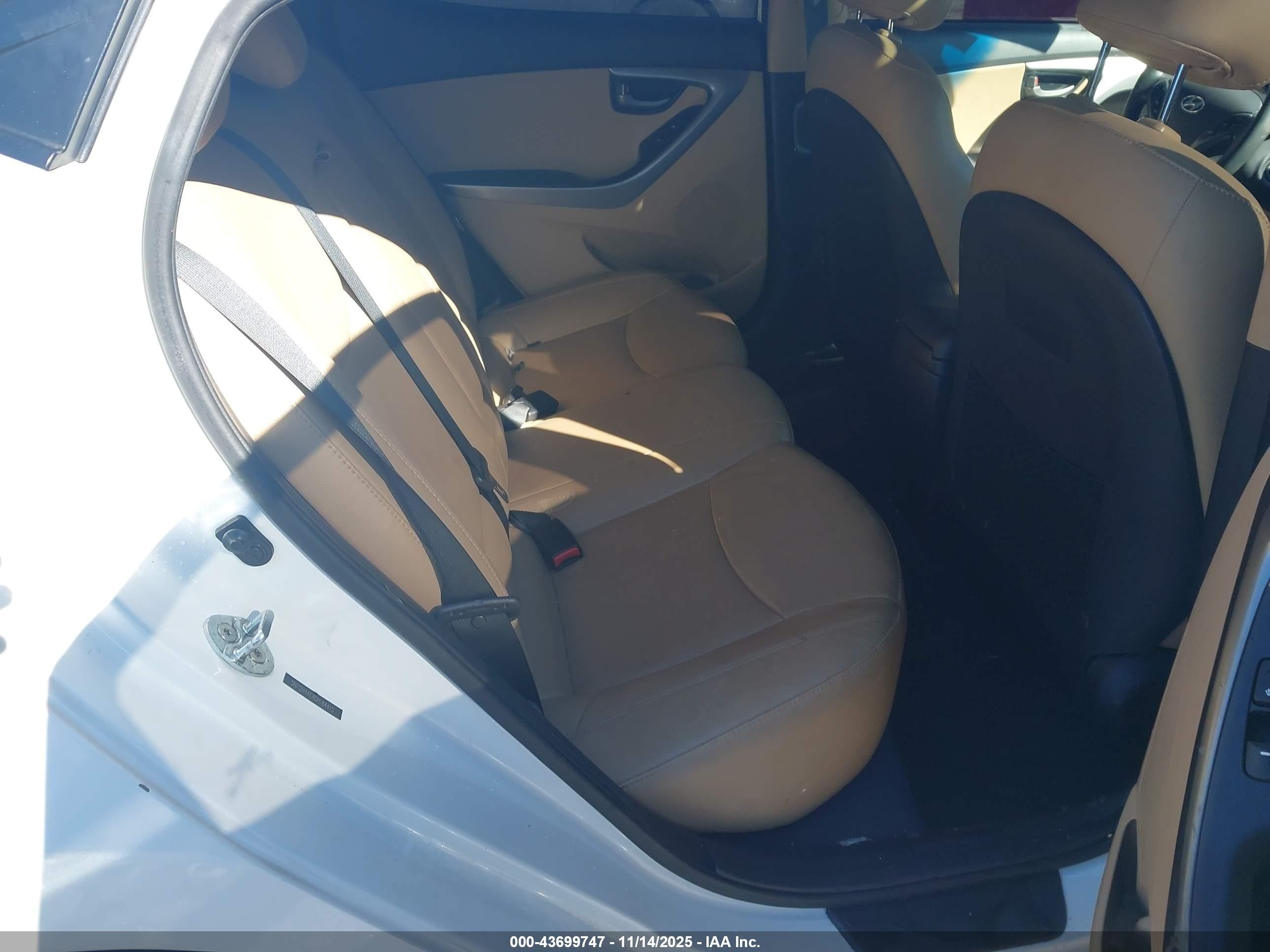 2013 Hyundai Elantra Limited White vin: 5NPDH4AE8DH184415