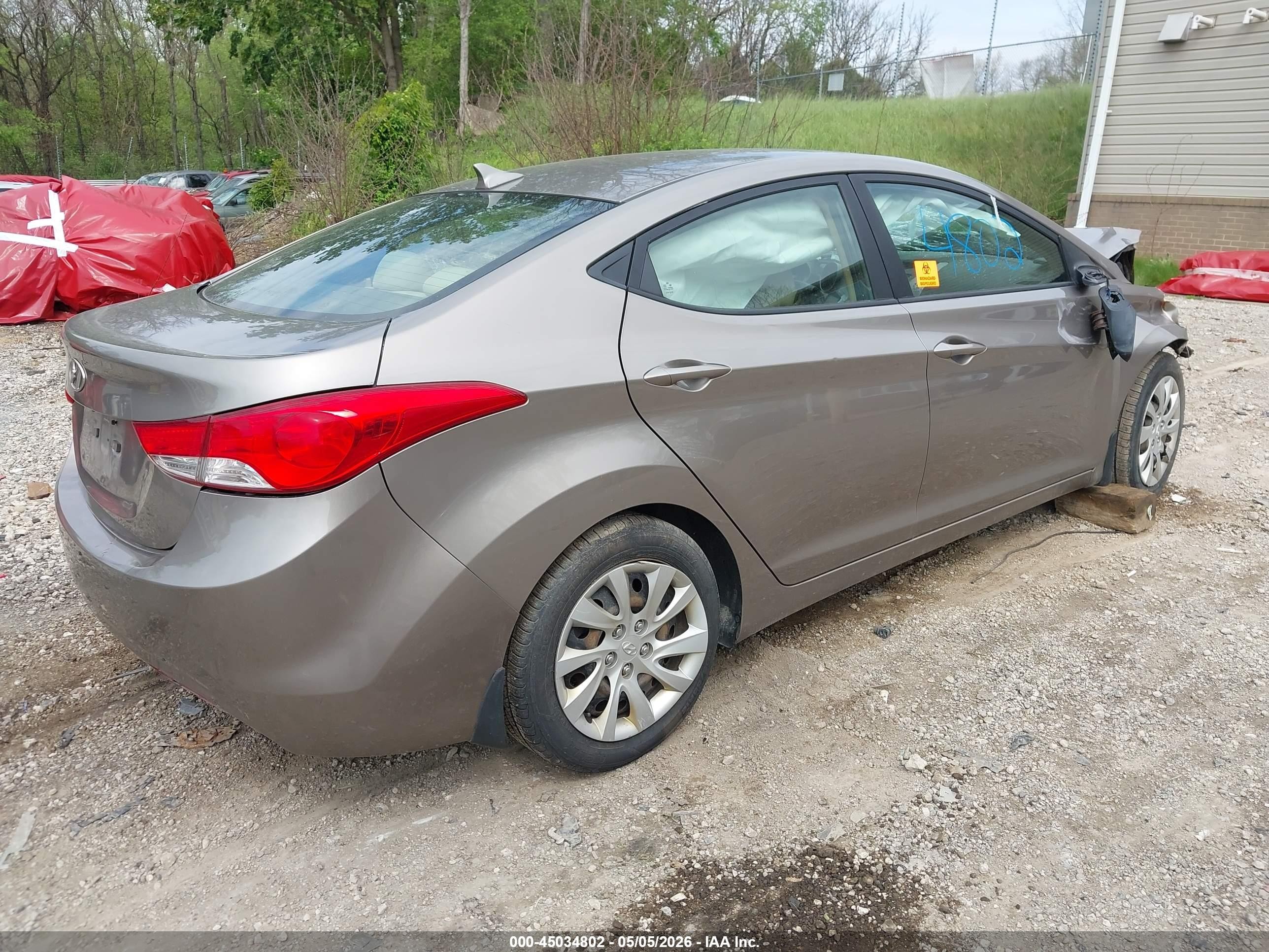 2013 Hyundai Elantra Gls Gold vin: 5NPDH4AE8DH206283