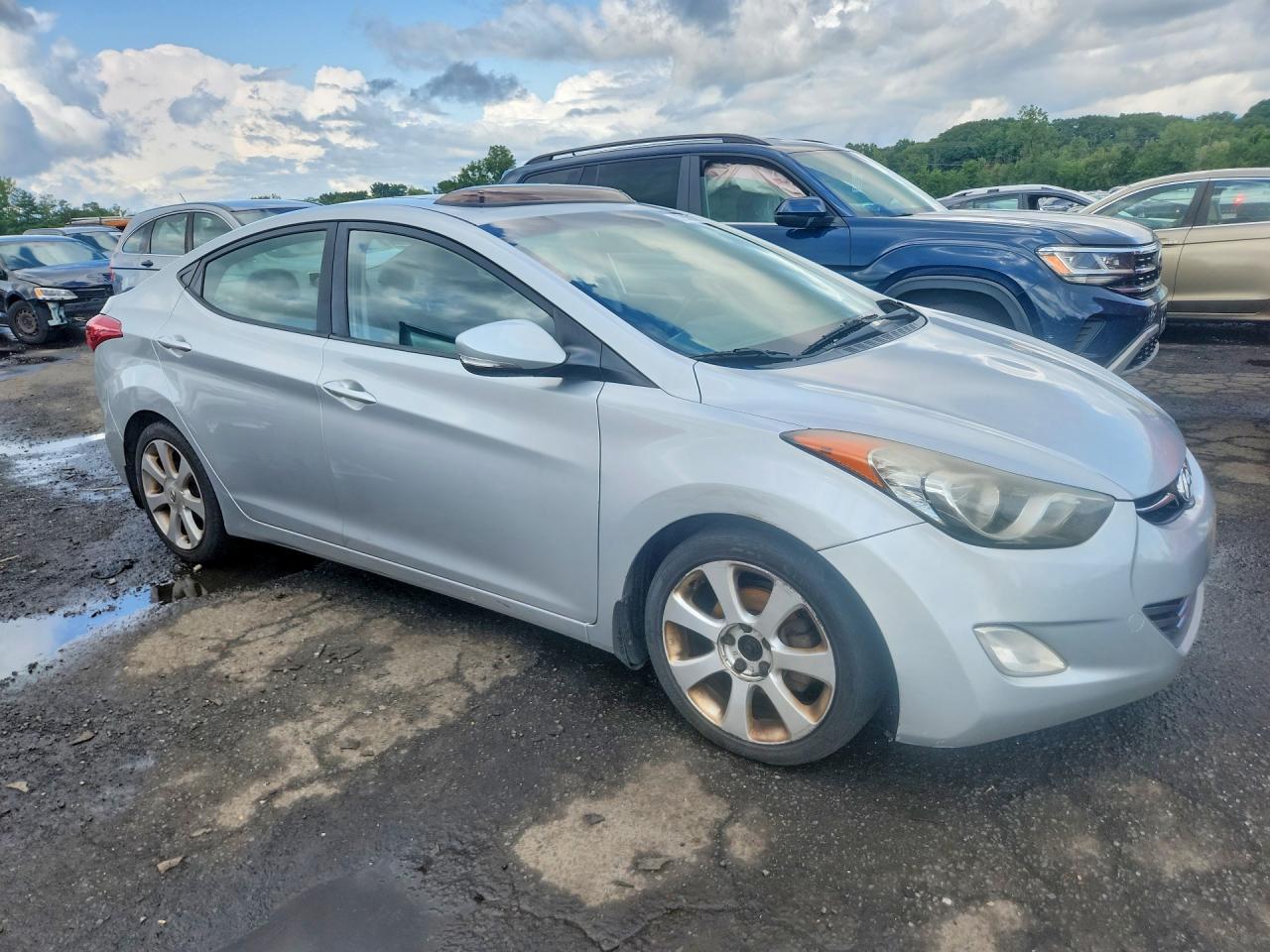 2013 Hyundai Elantra Limited Silver vin: 5NPDH4AE8DH208826