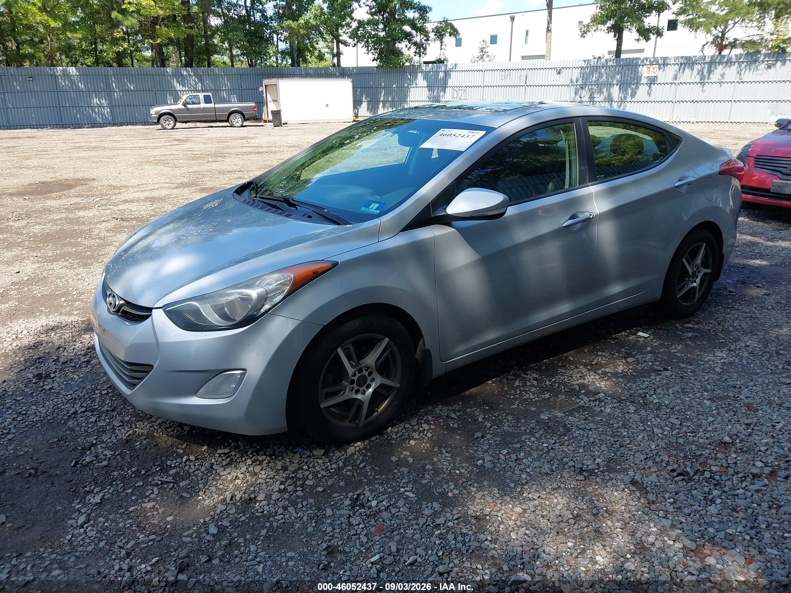 2013 Hyundai Elantra Limited Серебряный vin: 5NPDH4AE8DH211287