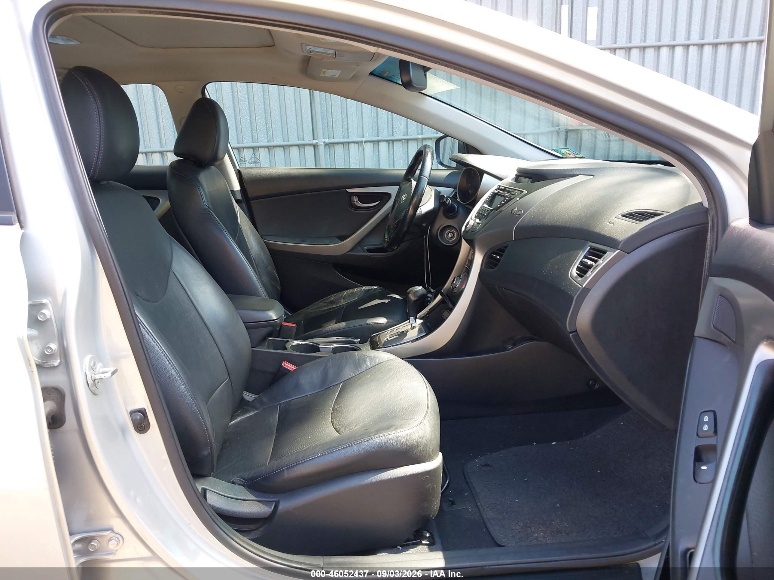 2013 Hyundai Elantra Limited Серебряный vin: 5NPDH4AE8DH211287