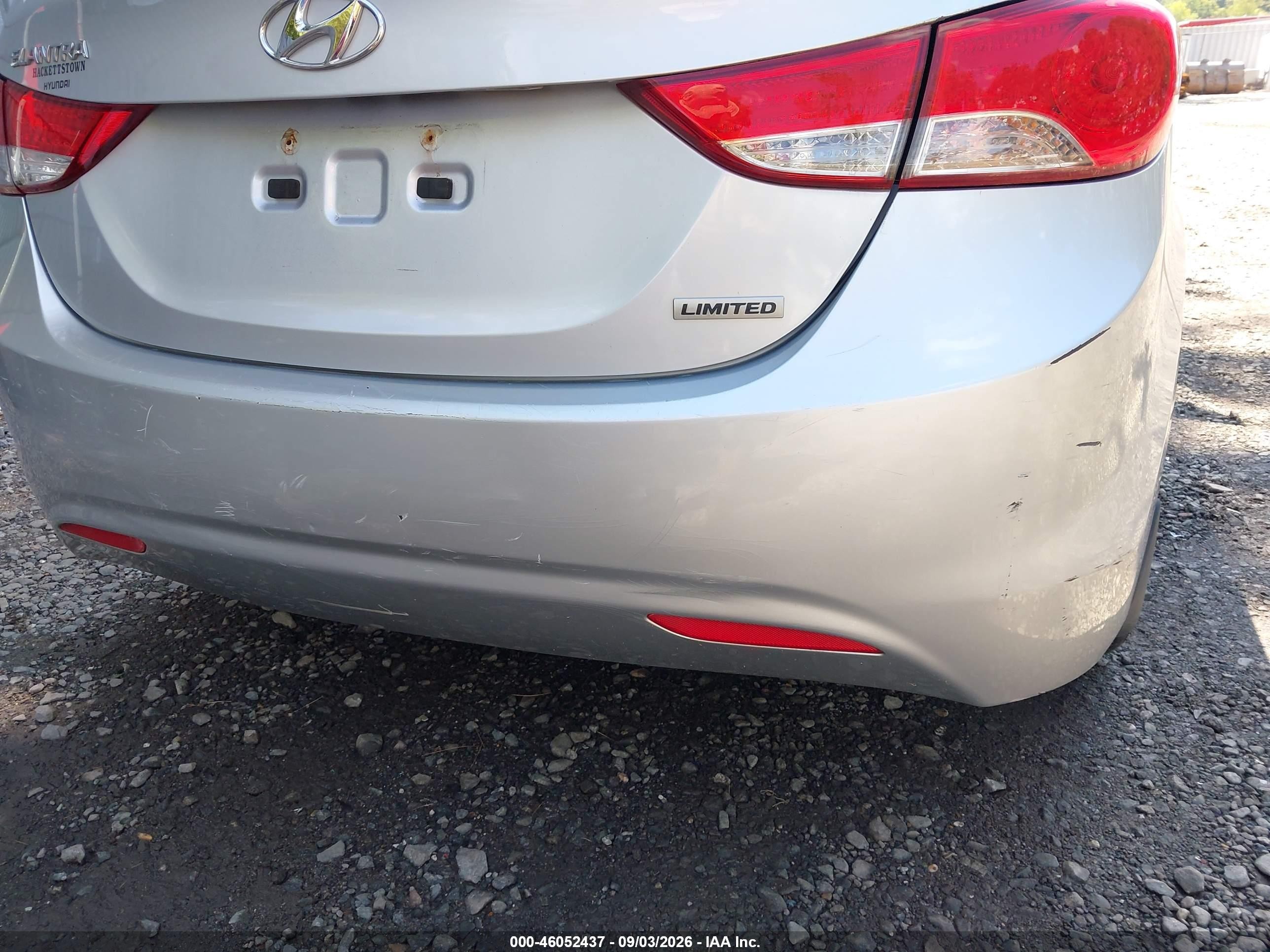 2013 Hyundai Elantra Limited Серебряный vin: 5NPDH4AE8DH211287