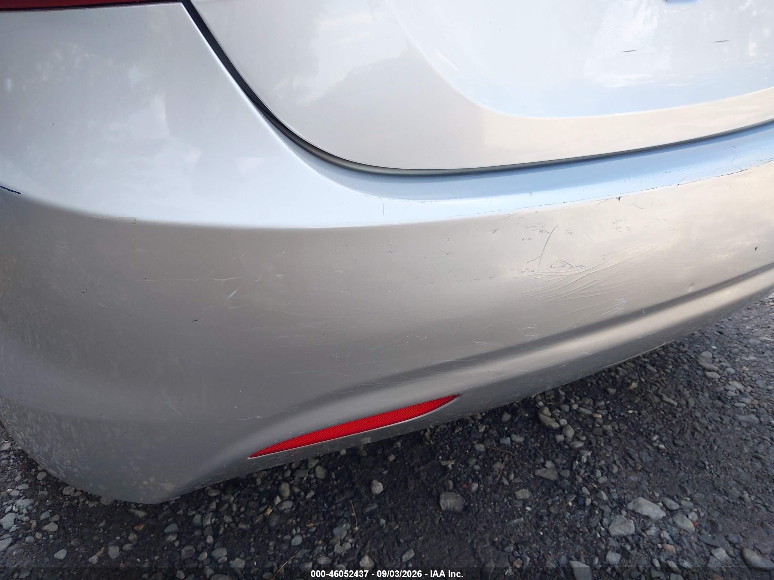 2013 Hyundai Elantra Limited Серебряный vin: 5NPDH4AE8DH211287