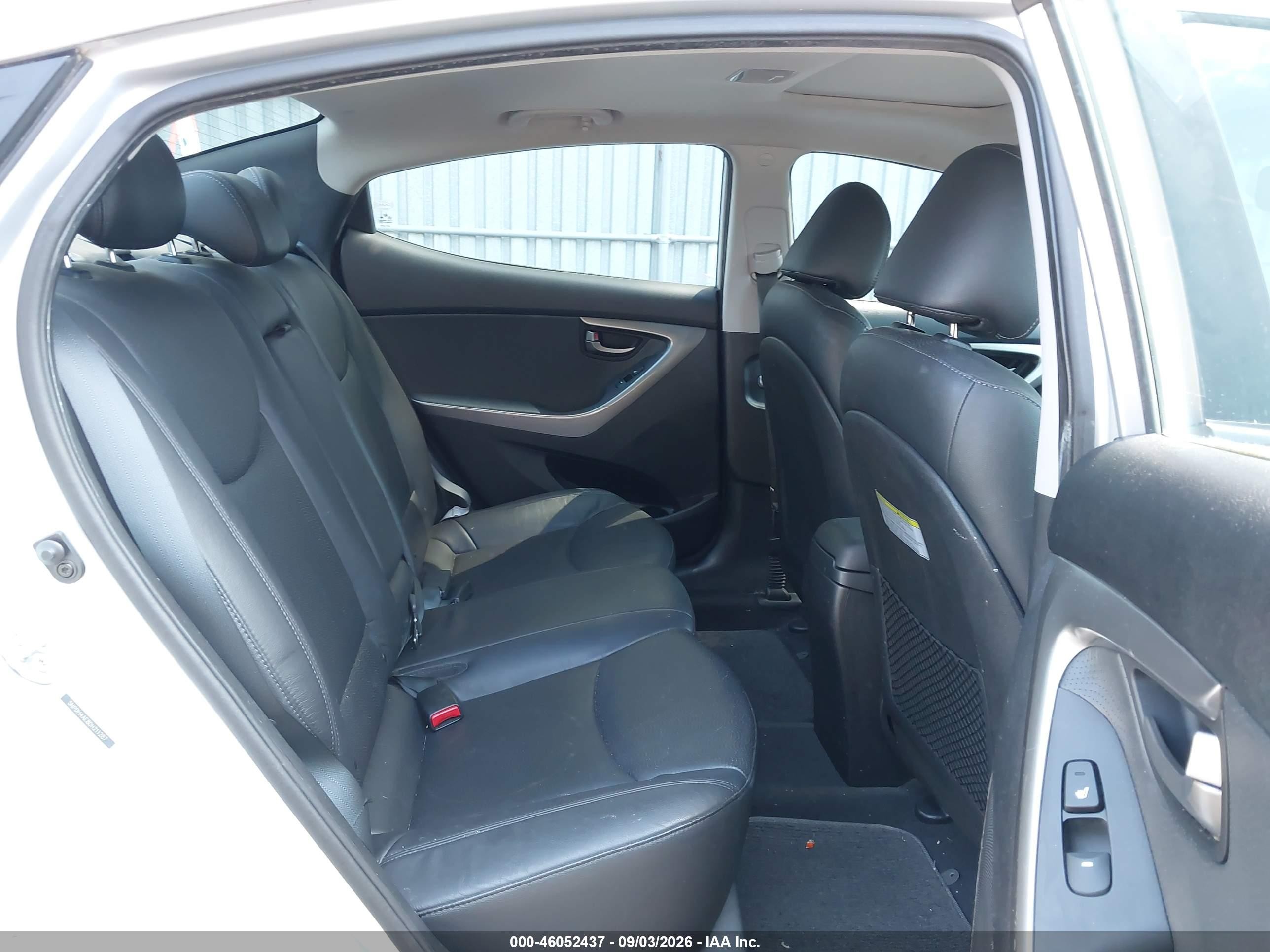 2013 Hyundai Elantra Limited Серебряный vin: 5NPDH4AE8DH211287