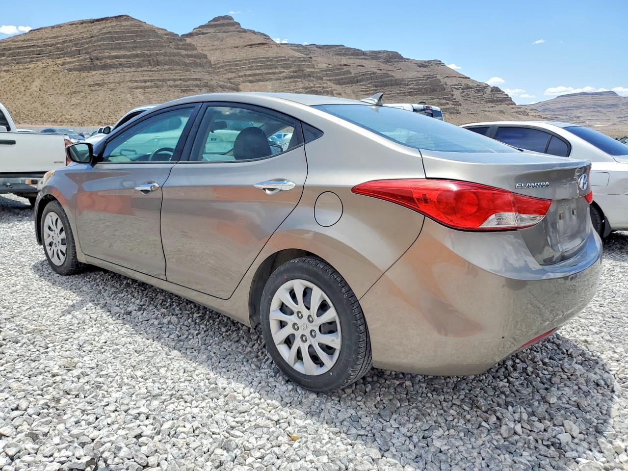 2013 Hyundai Elantra Gls Gold vin: 5NPDH4AE8DH213430