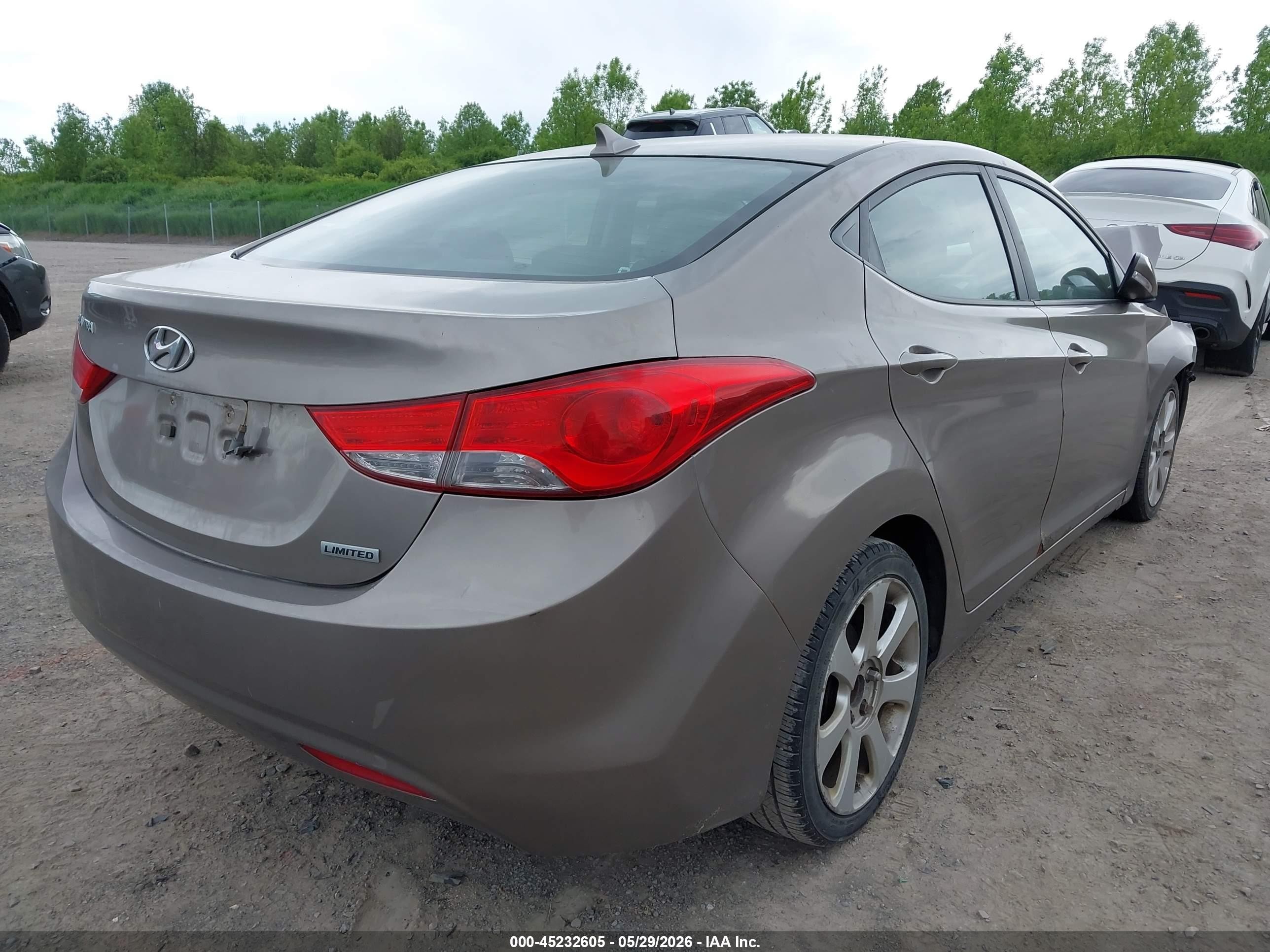 2013 Hyundai Elantra Limited Champagne vin: 5NPDH4AE8DH213850