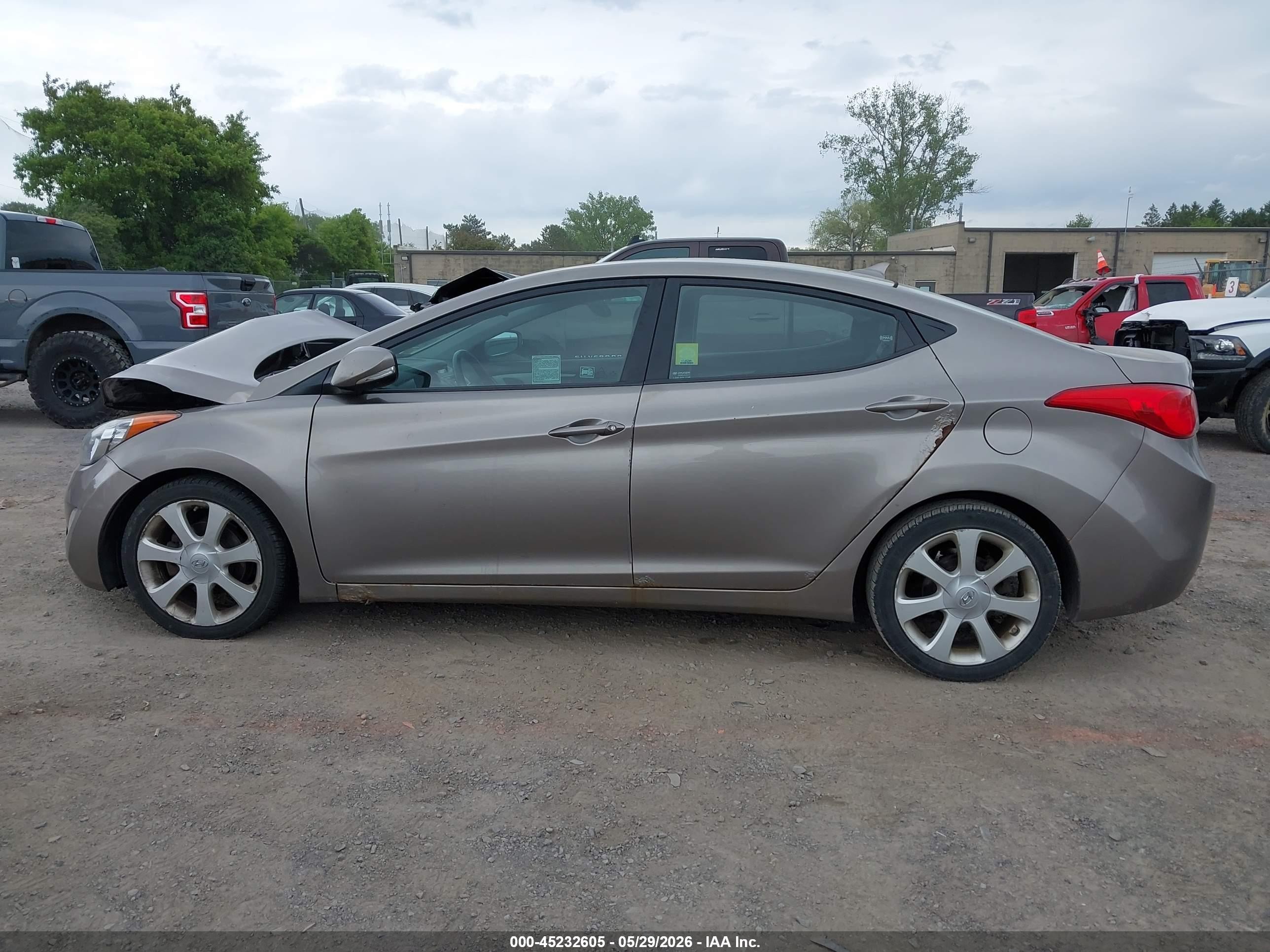 2013 Hyundai Elantra Limited Champagne vin: 5NPDH4AE8DH213850