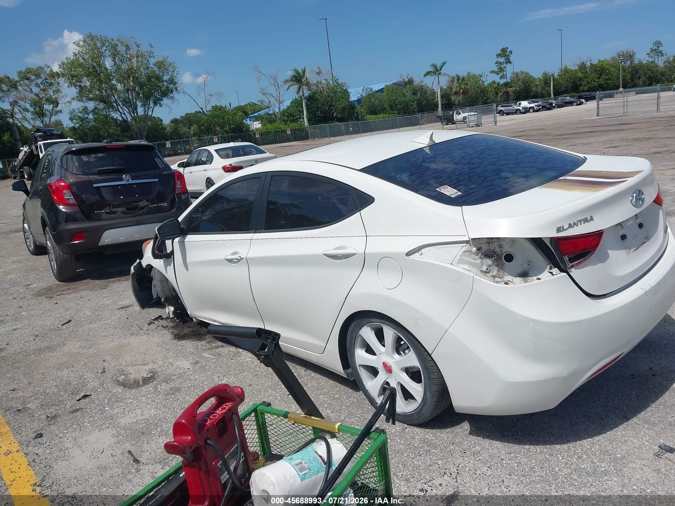 2013 Hyundai Elantra Limited White vin: 5NPDH4AE8DH222077