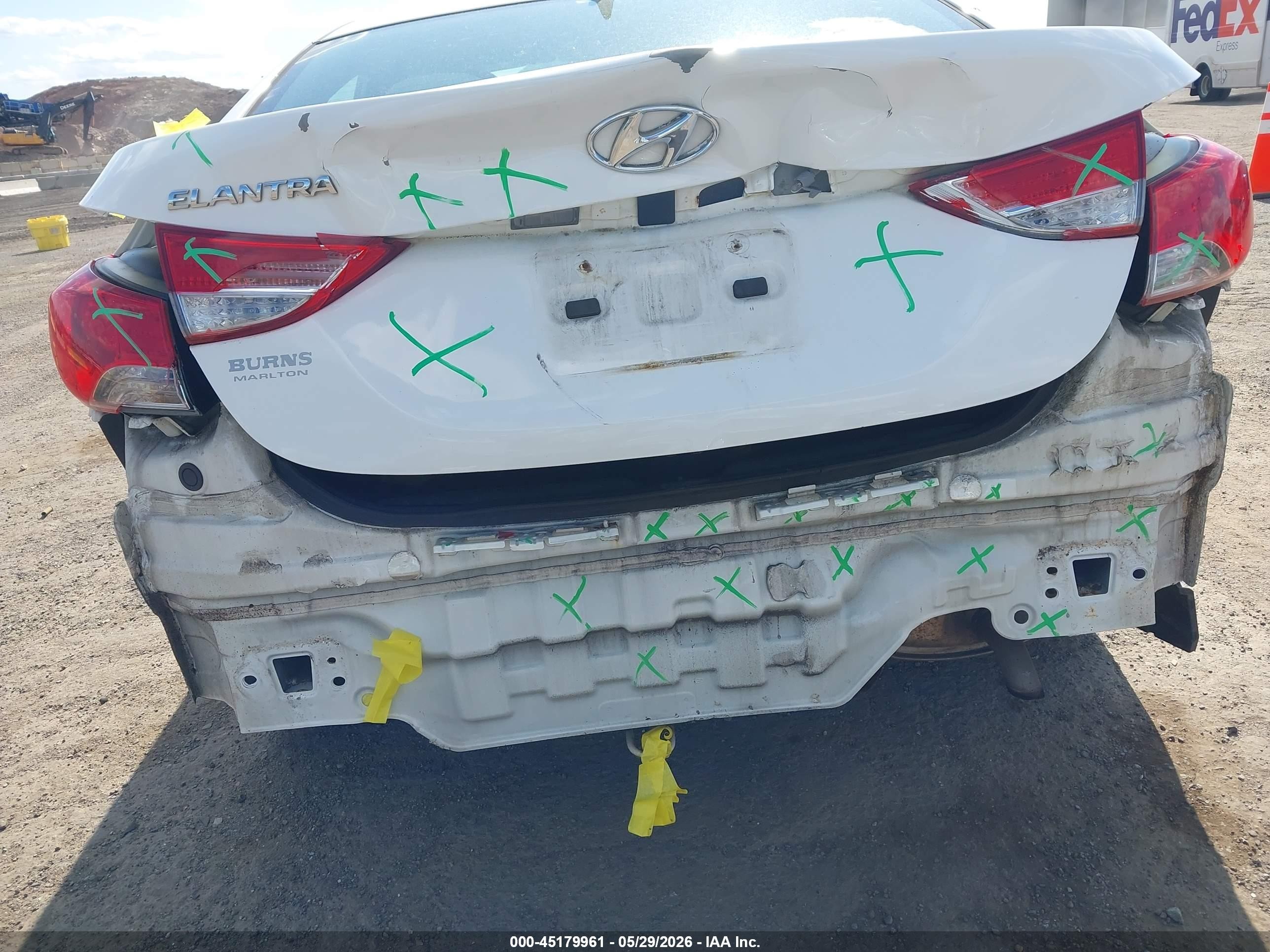 2013 Hyundai Elantra Gls White vin: 5NPDH4AE8DH232480