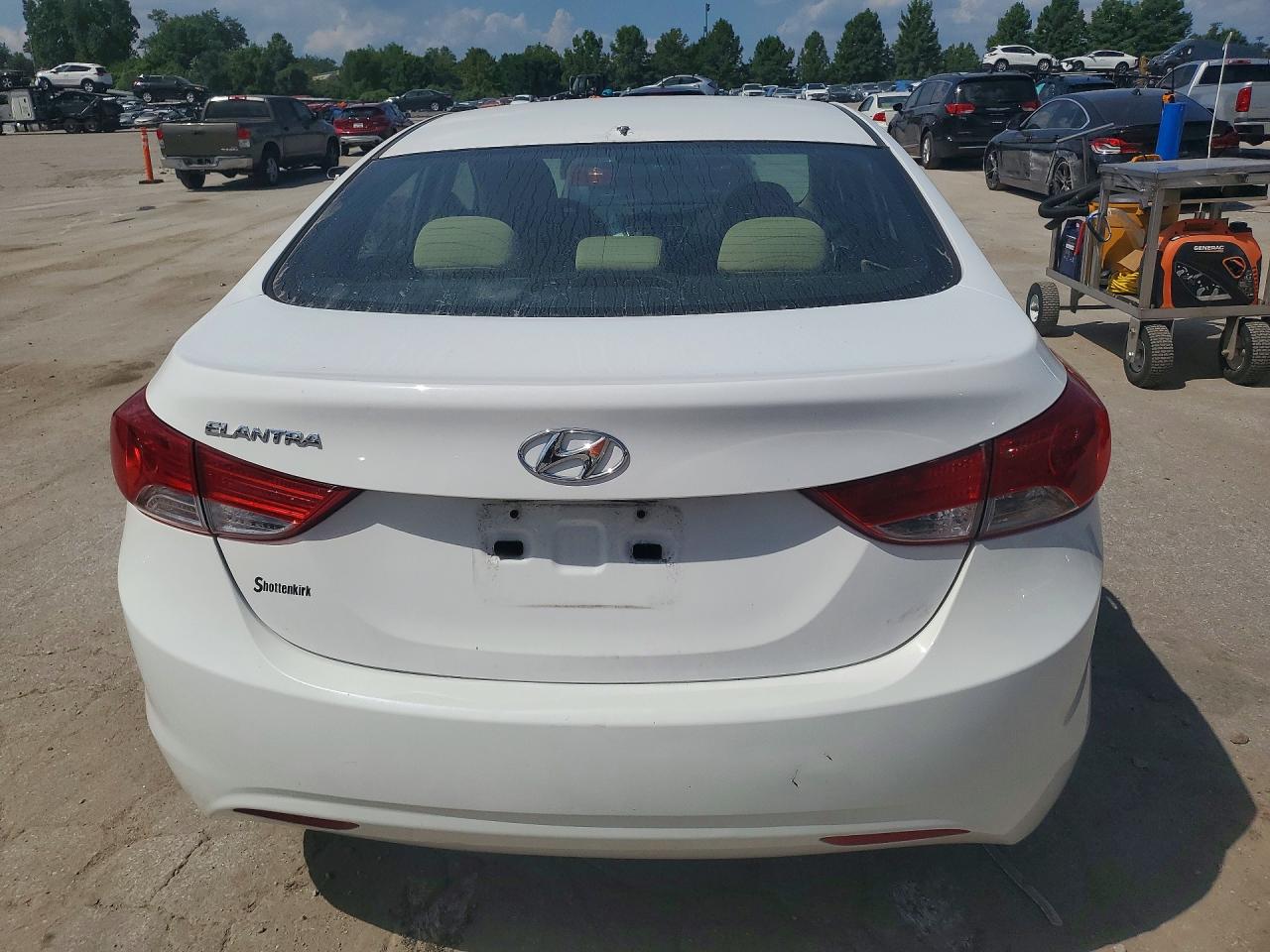 2013 Hyundai Elantra Gls White vin: 5NPDH4AE8DH233760