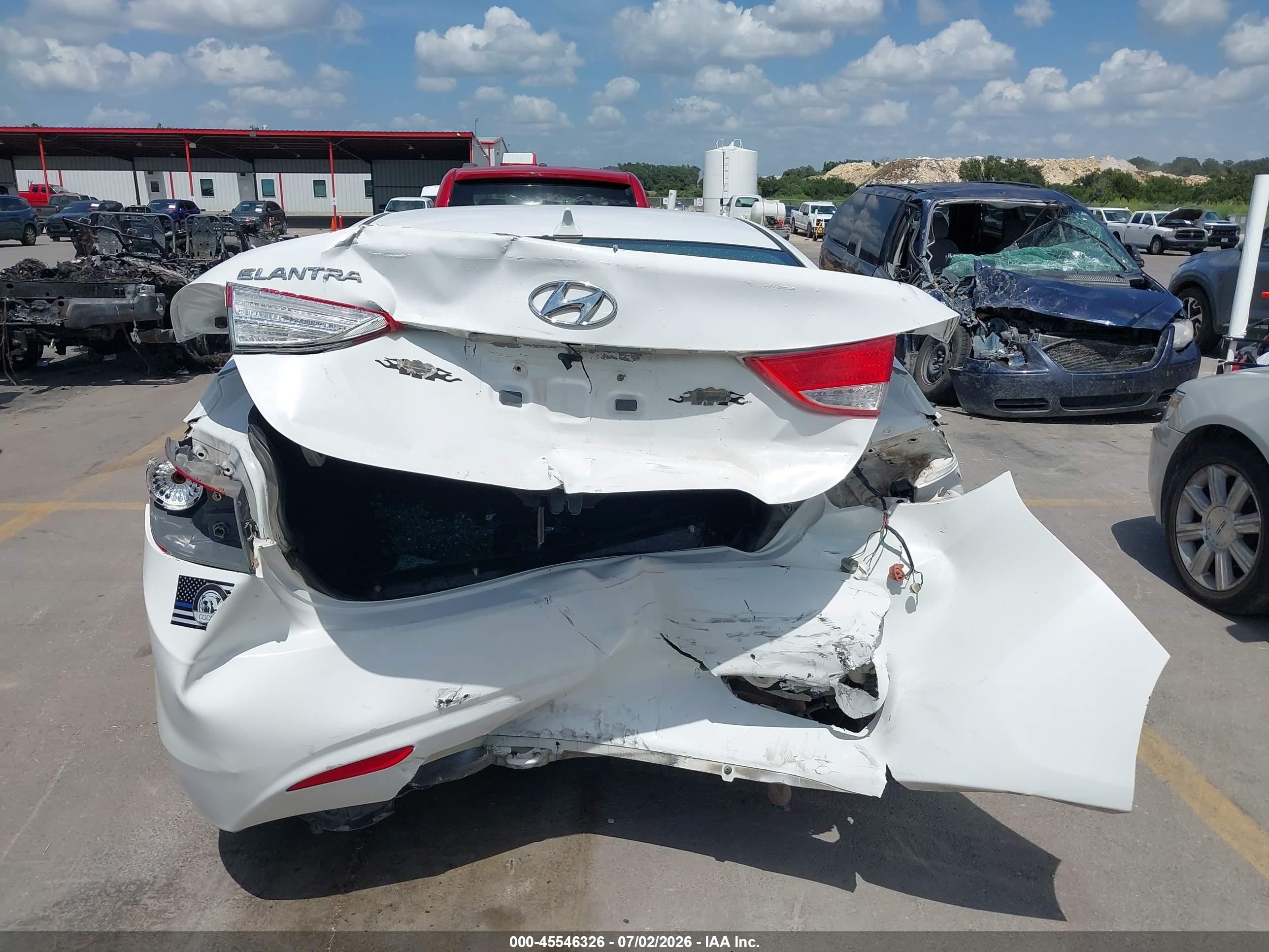 2013 Hyundai Elantra Gls White vin: 5NPDH4AE8DH242667