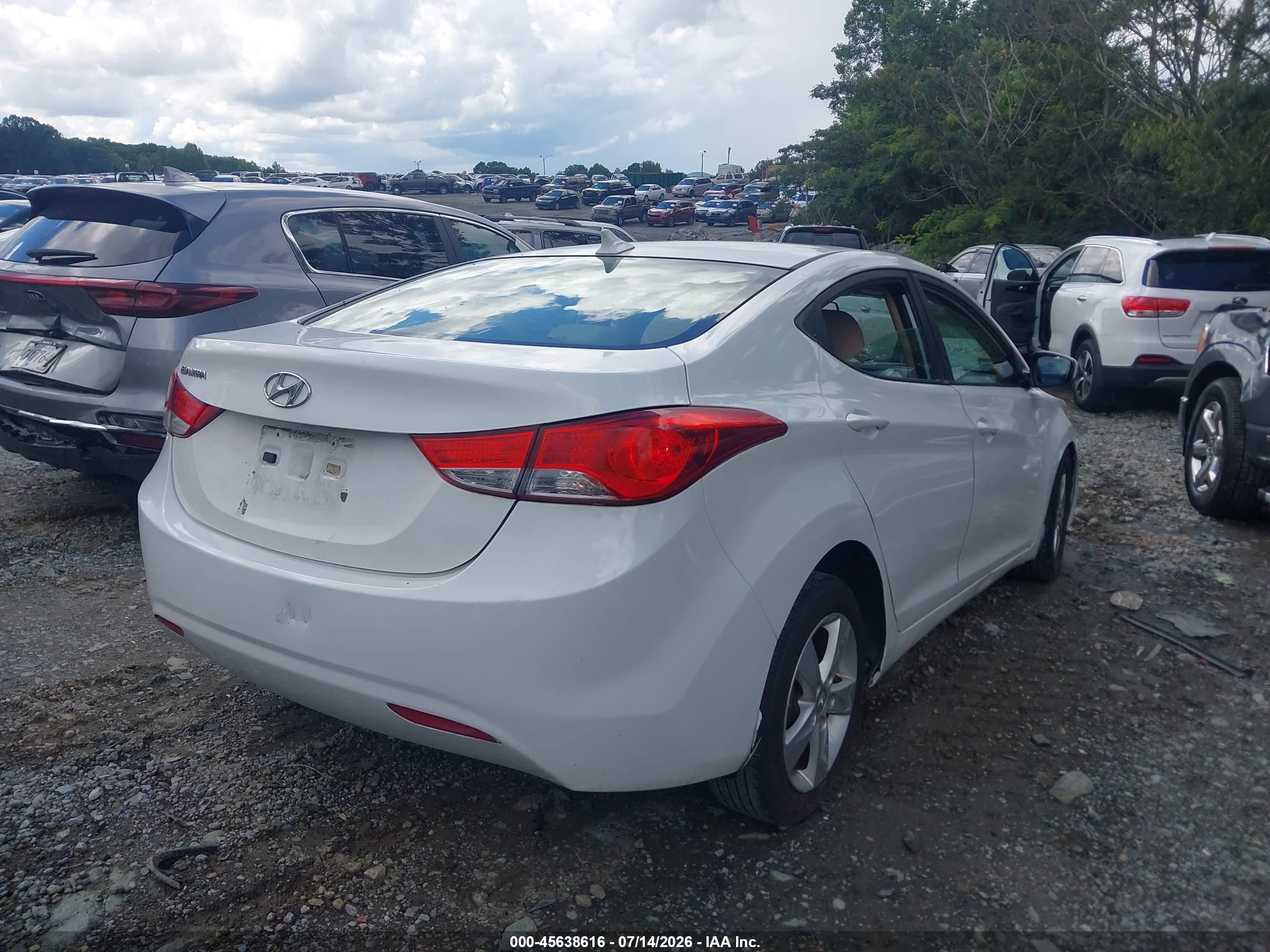 2013 Hyundai Elantra Gls White vin: 5NPDH4AE8DH302916