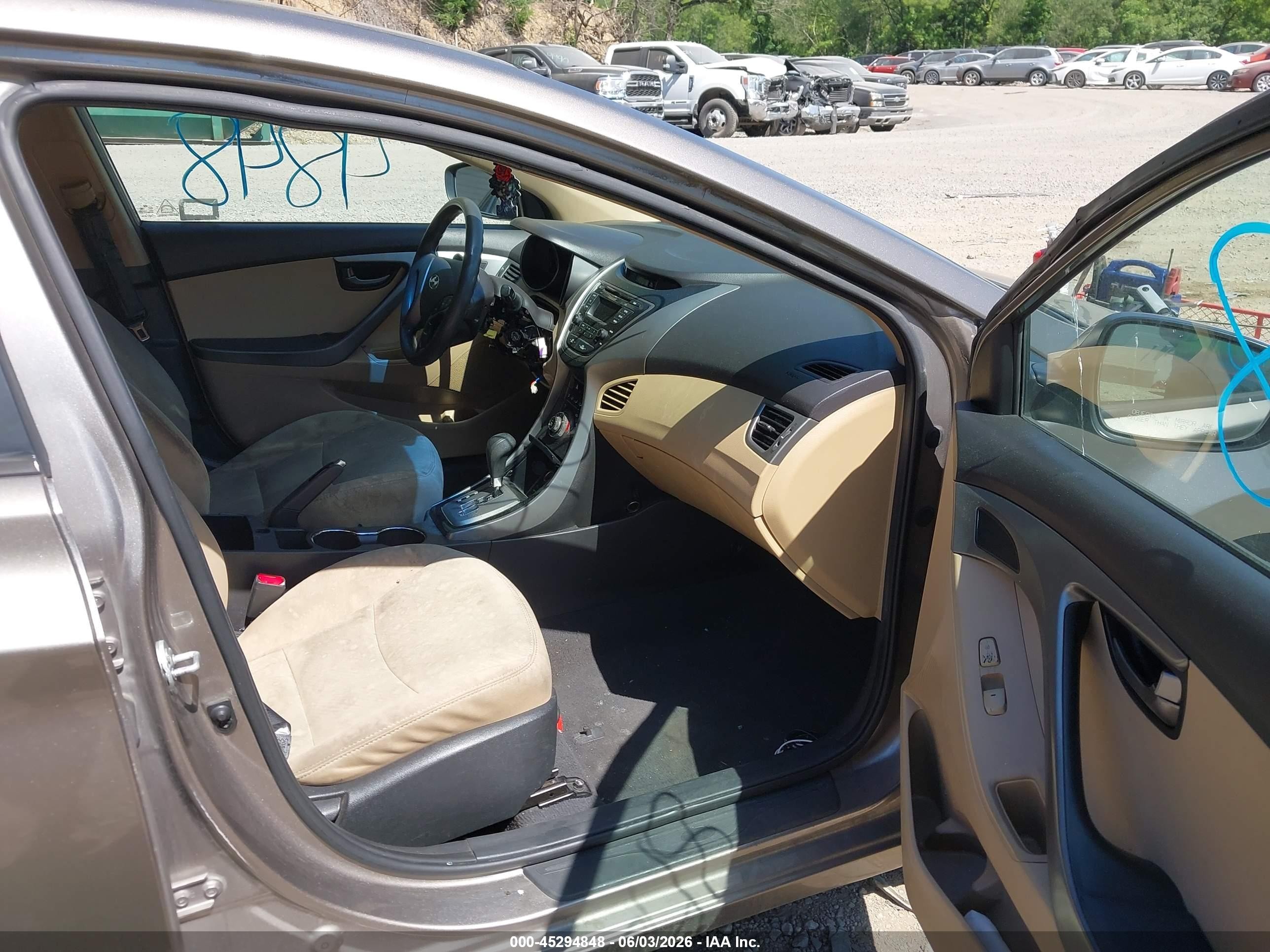 2013 Hyundai Elantra Gls Tan vin: 5NPDH4AE8DH311020