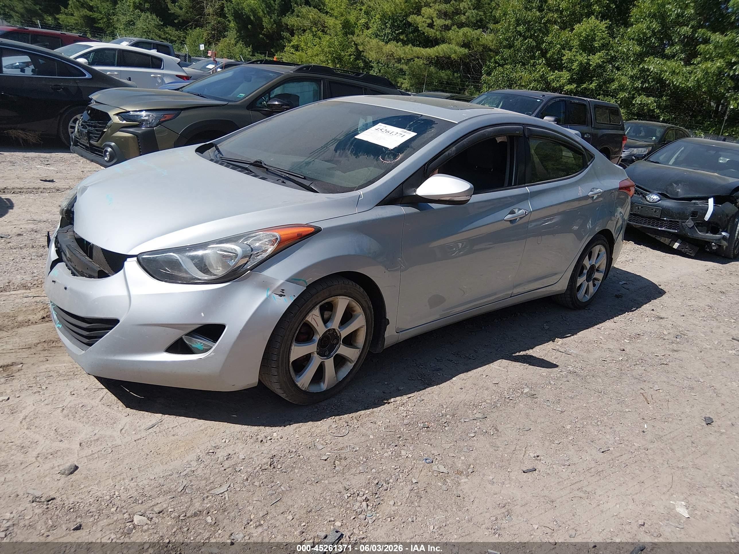 2013 Hyundai Elantra Limited Silver vin: 5NPDH4AE8DH313818