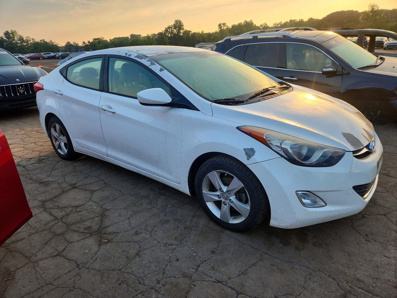 2013 Hyundai Elantra Gls White vin: 5NPDH4AE8DH343241