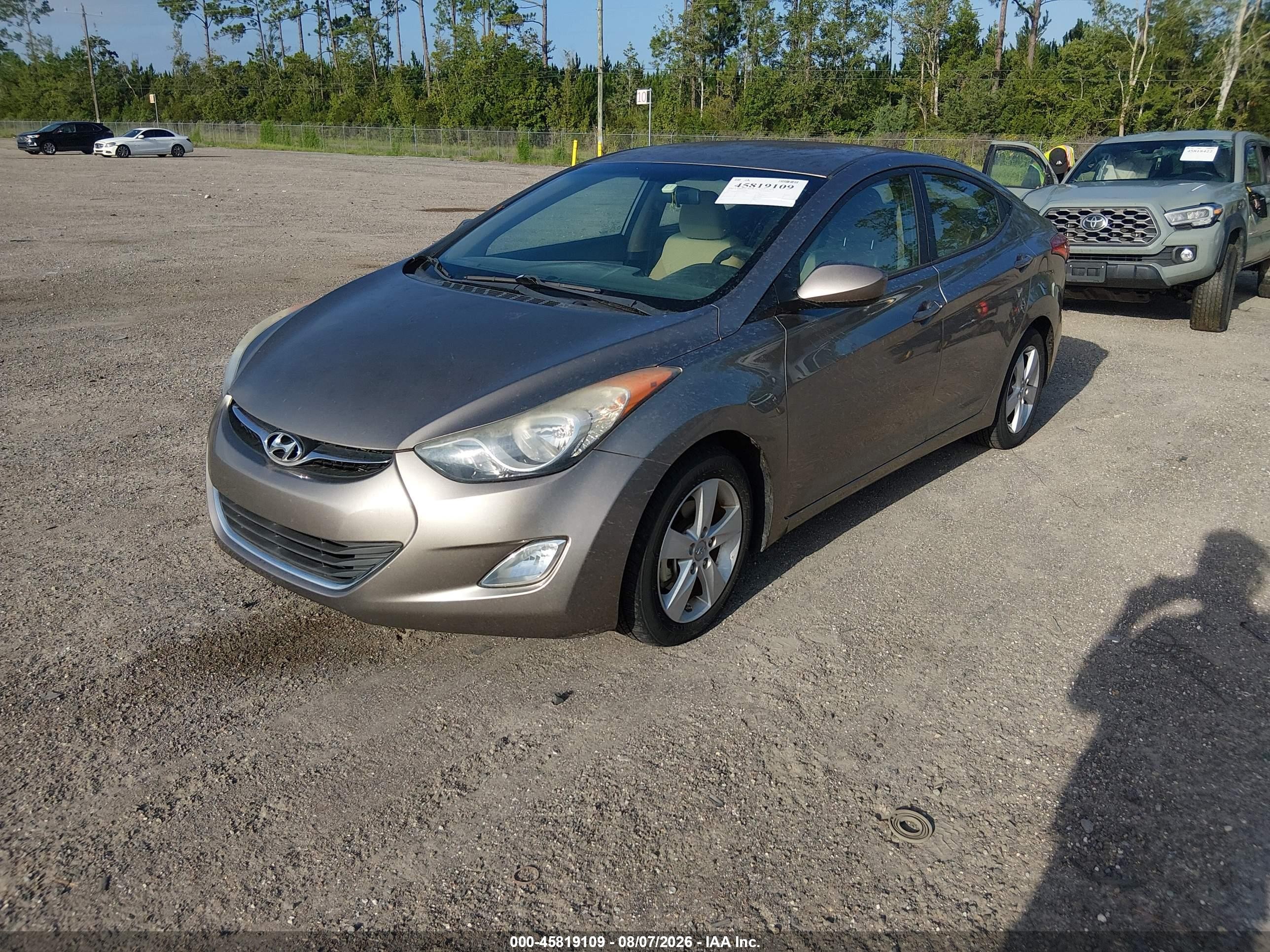 2013 Hyundai Elantra Gls Beige vin: 5NPDH4AE8DH344633