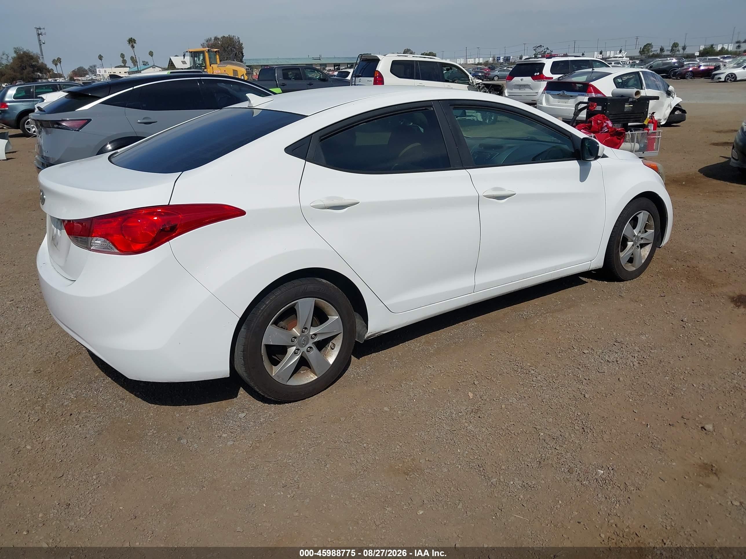 2013 Hyundai Elantra Gls White vin: 5NPDH4AE8DH365496