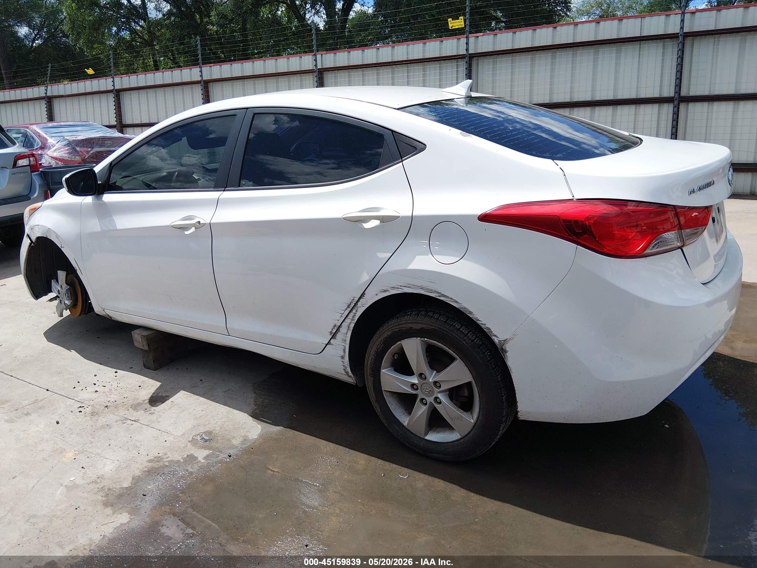 2013 Hyundai Elantra Gls White vin: 5NPDH4AE8DH369631