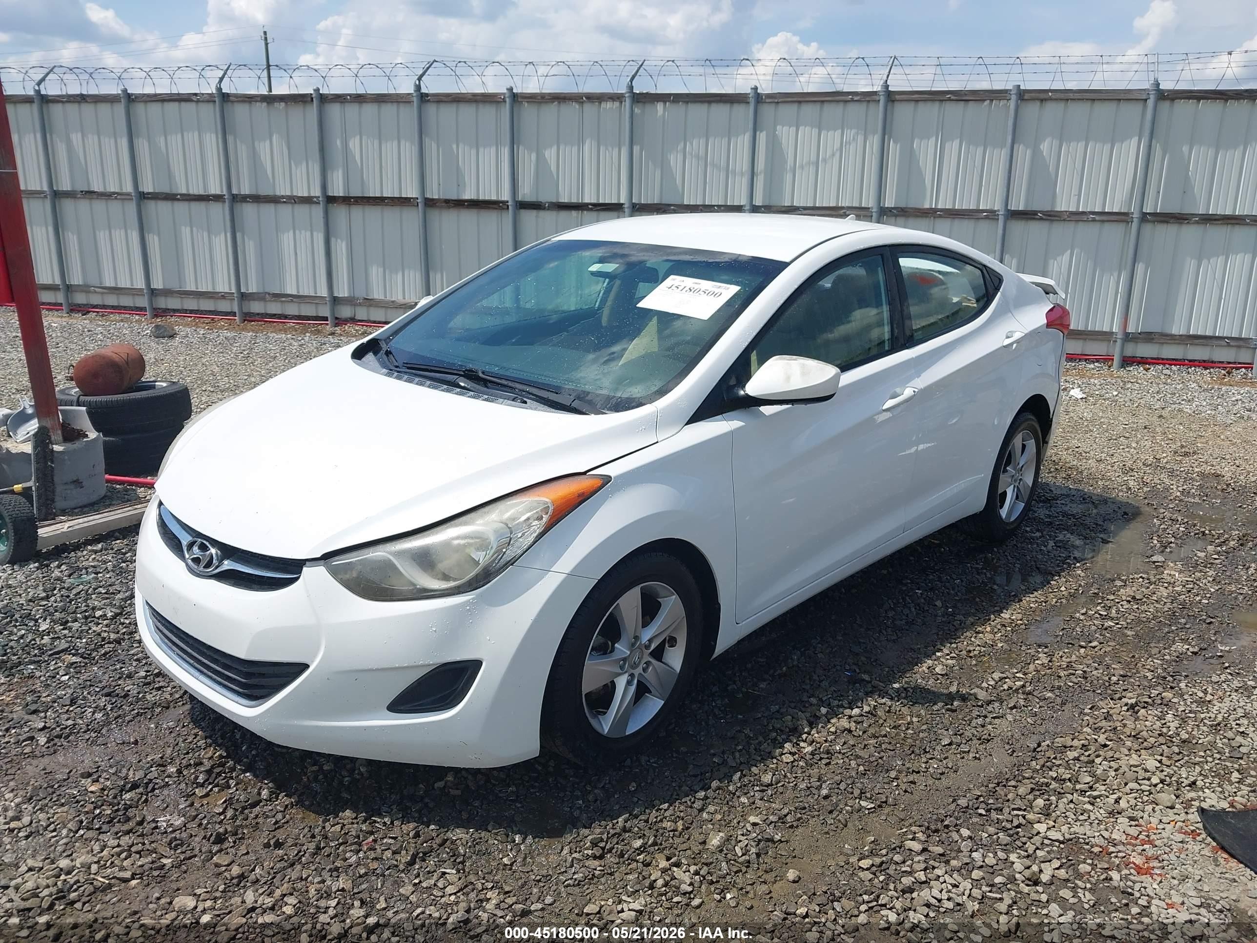 2013 Hyundai Elantra Gls White vin: 5NPDH4AE8DH373257