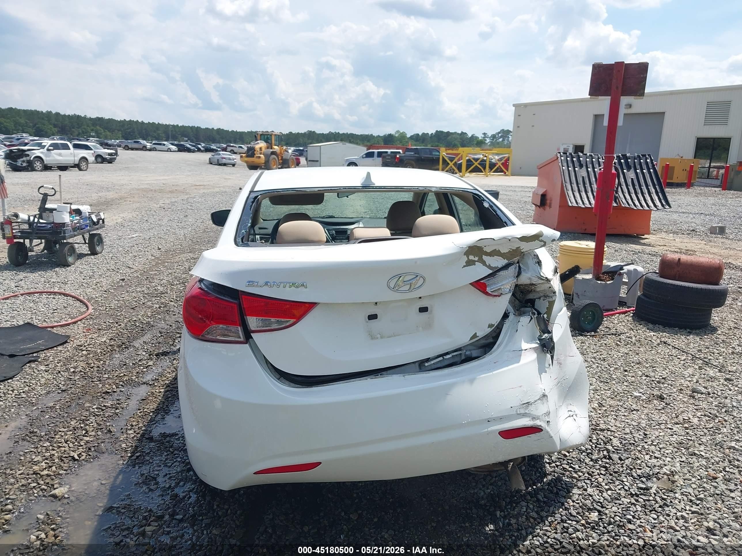 2013 Hyundai Elantra Gls White vin: 5NPDH4AE8DH373257
