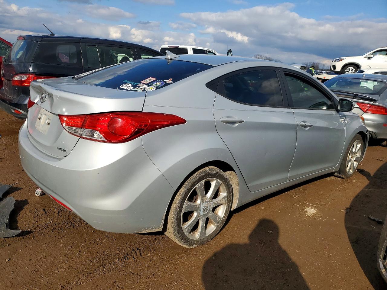 2013 Hyundai Elantra Limited Silver vin: 5NPDH4AE8DH378720